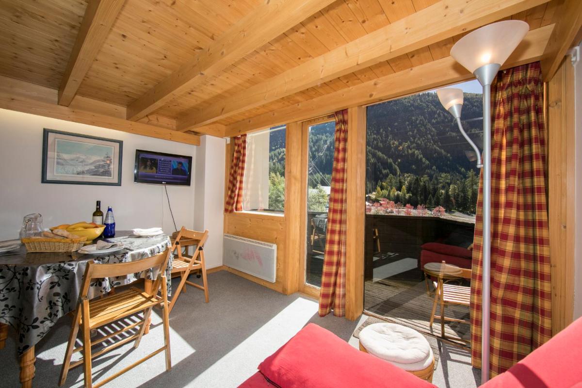 Résidence Grand Roc - Ancolies 213 - Happy Rentals view 2