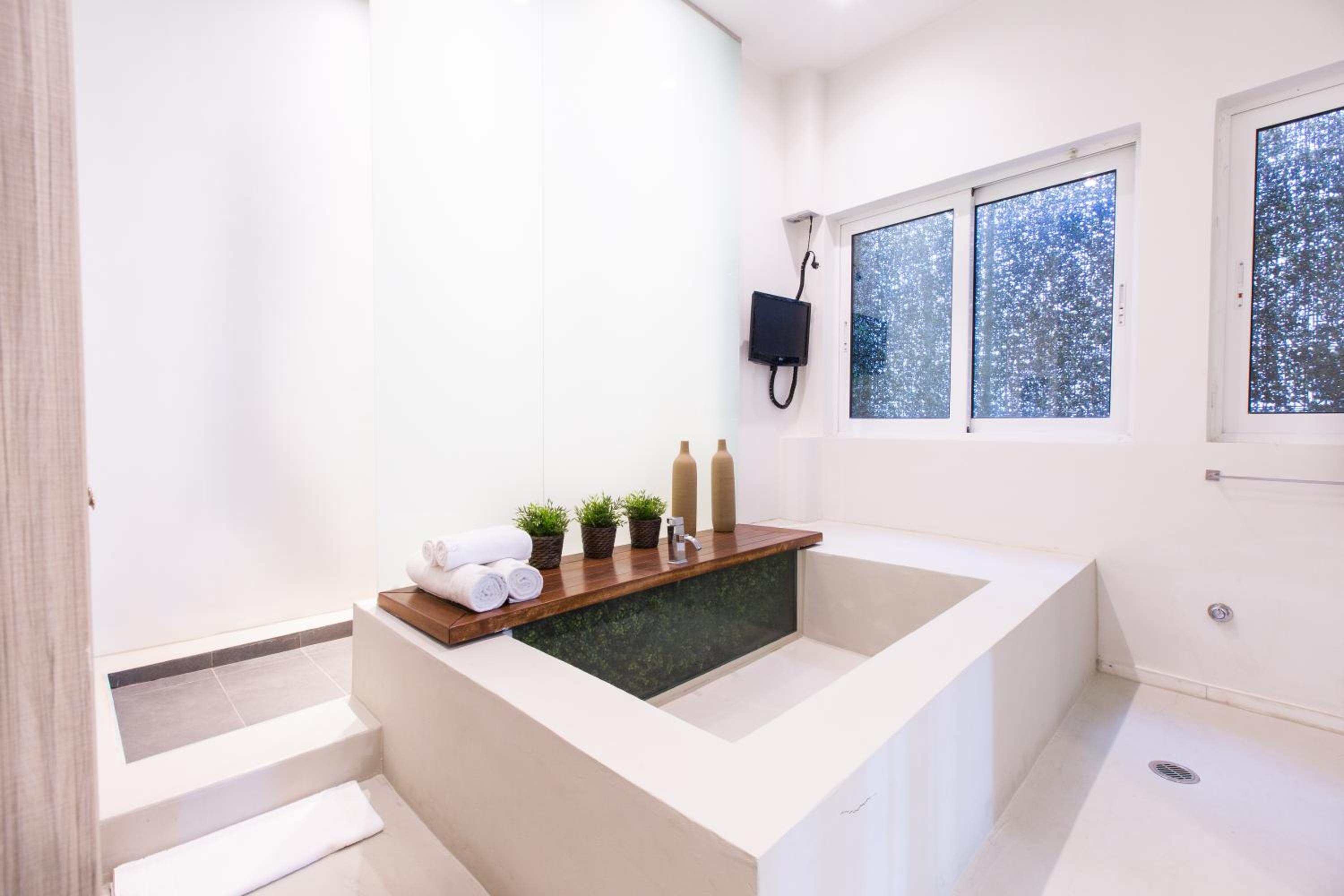 Azelia Suites - Acropolis View