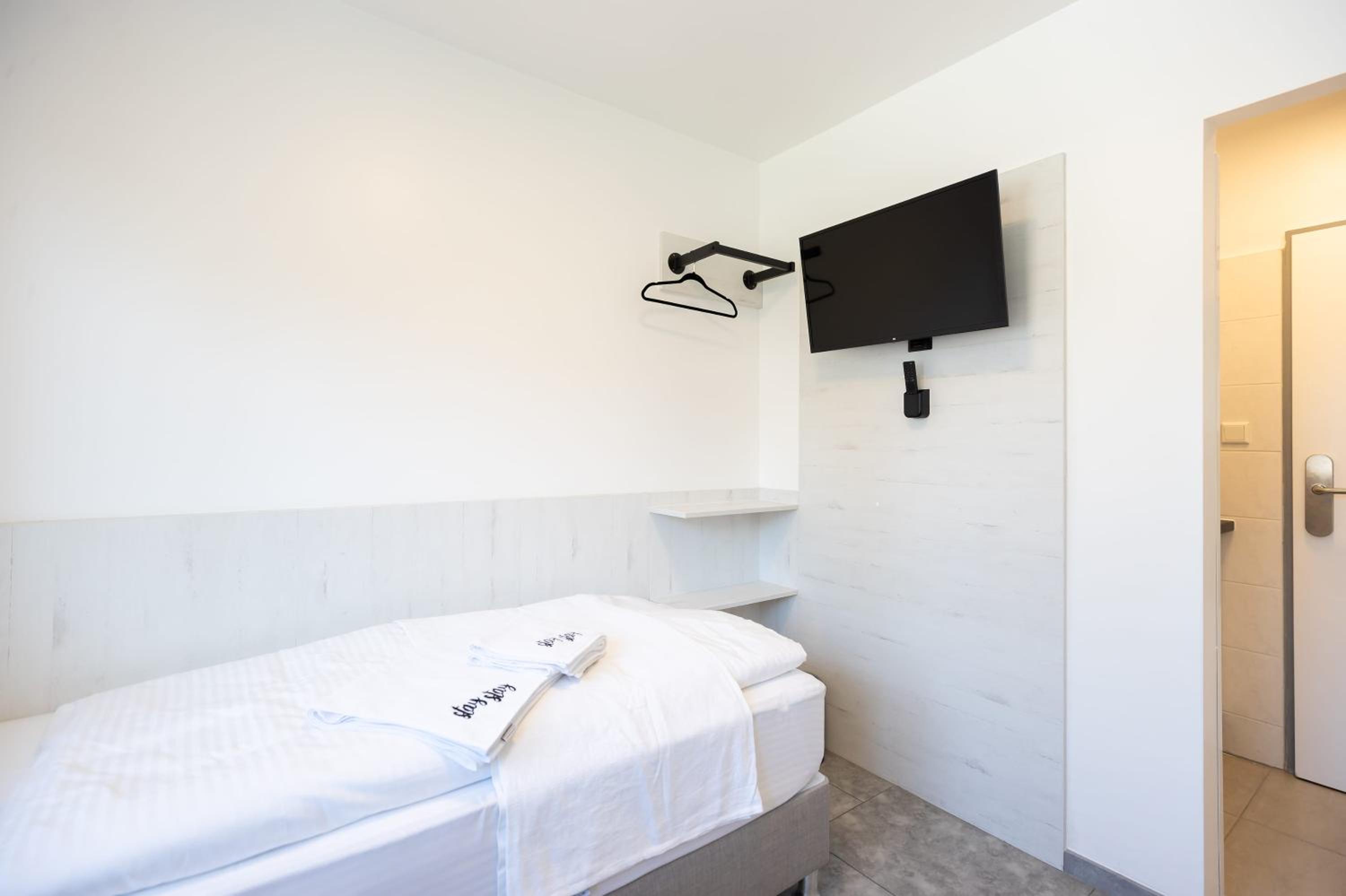 StayStay Guesthouse I 24 Hours Check-In