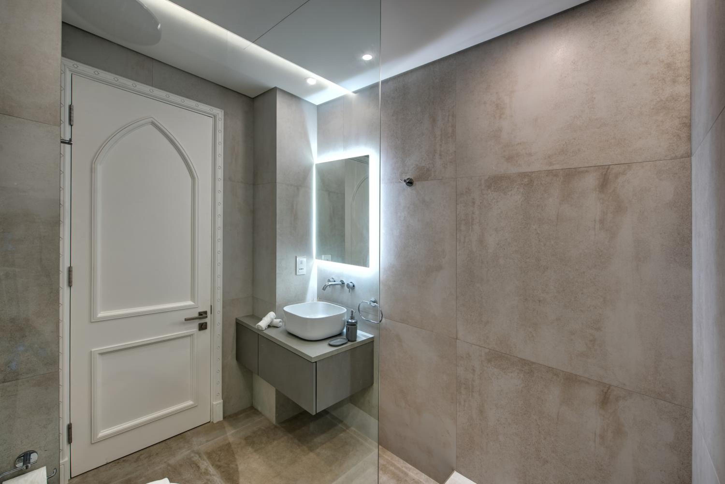 Durrani Homes - Arabian luxury at Souk Al Bahar besides Burj Khalifa & Dubai Mall