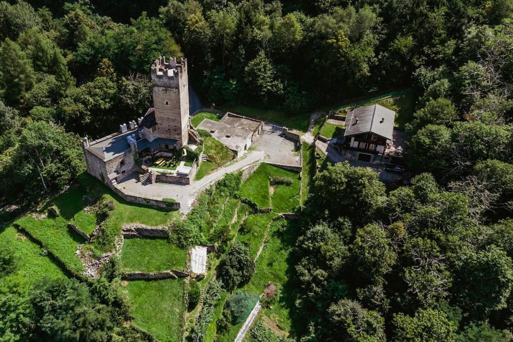 FOPPOLI CASTLE, PRIVATE 11th CENTURY FORTRESS WITH PANORAMIC VIEW, SAUNA AND HOT TUB OVERLOOKING THE VALTELLINA