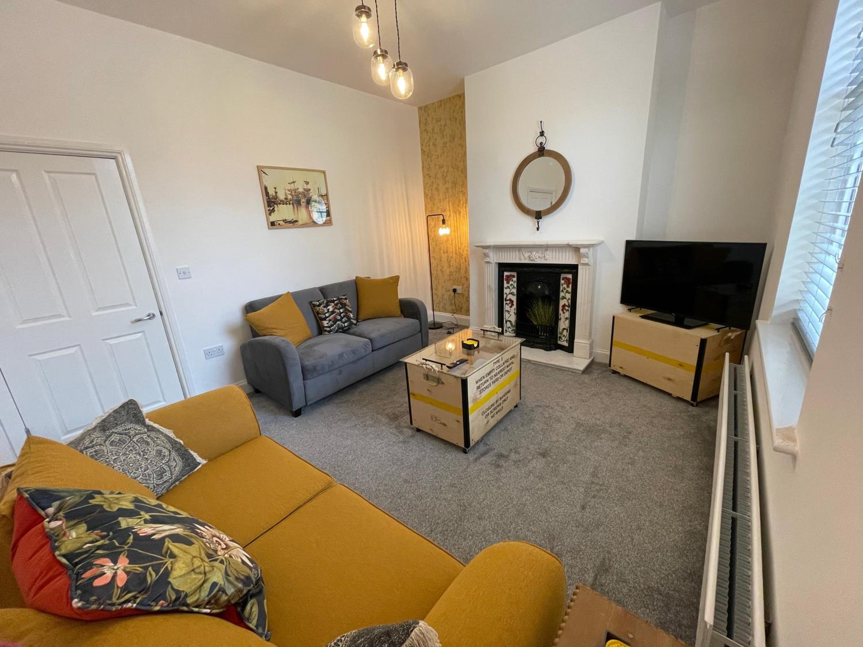 Beautiful Georgian Duplex view 5