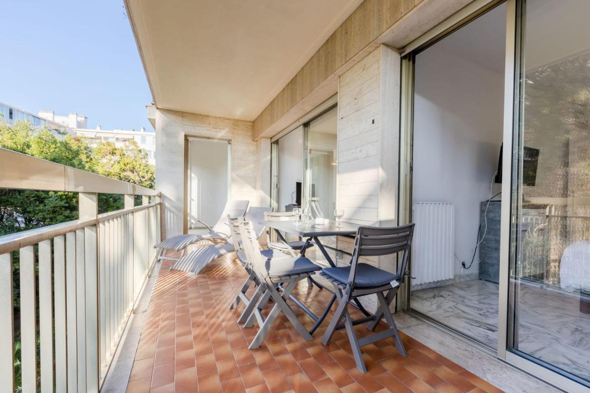 SERRENDY Renovated 2-bedroom apartment photo 4