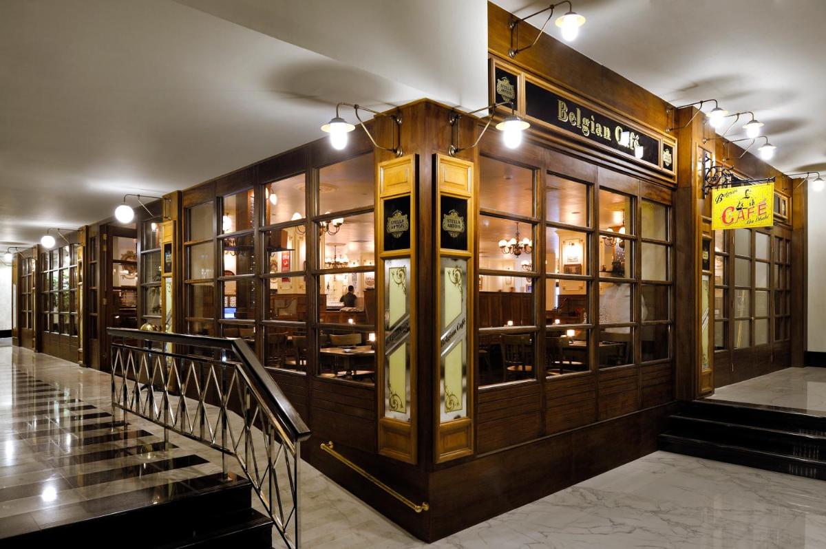 restaurant
