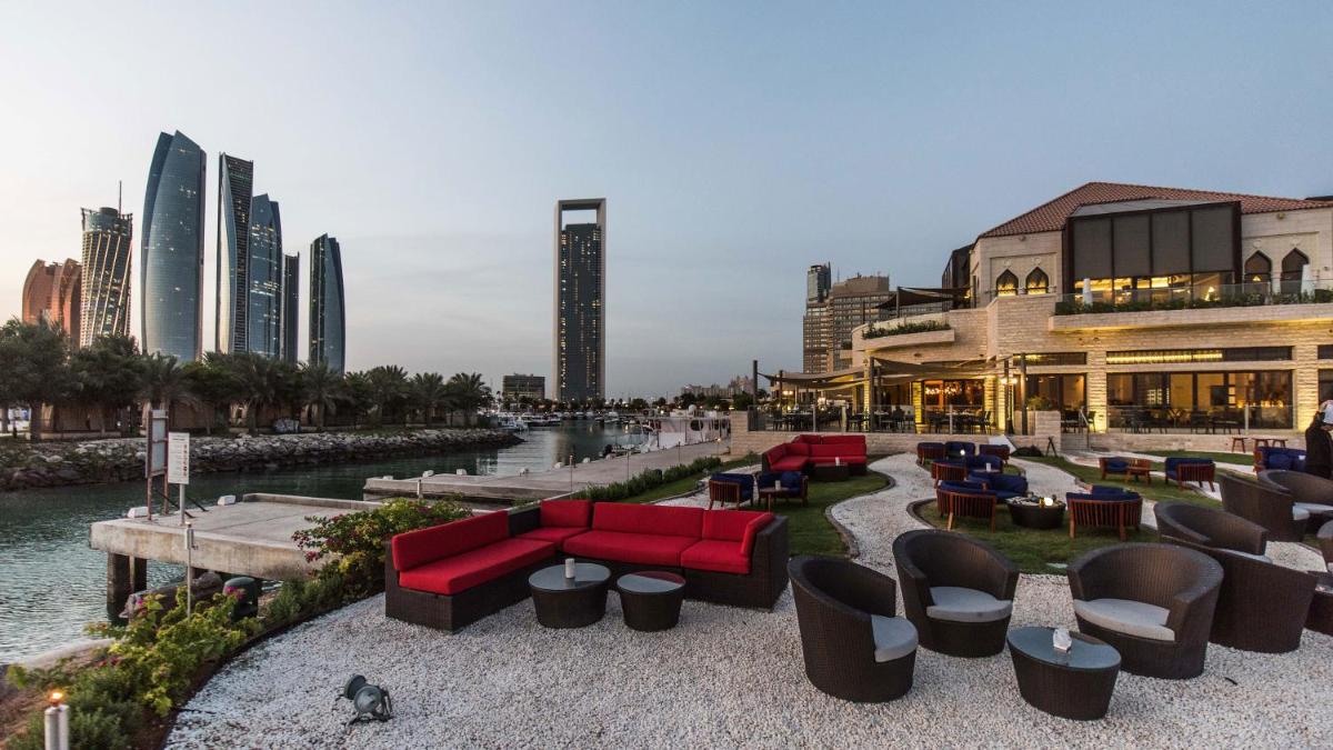 outdoor BBQ area