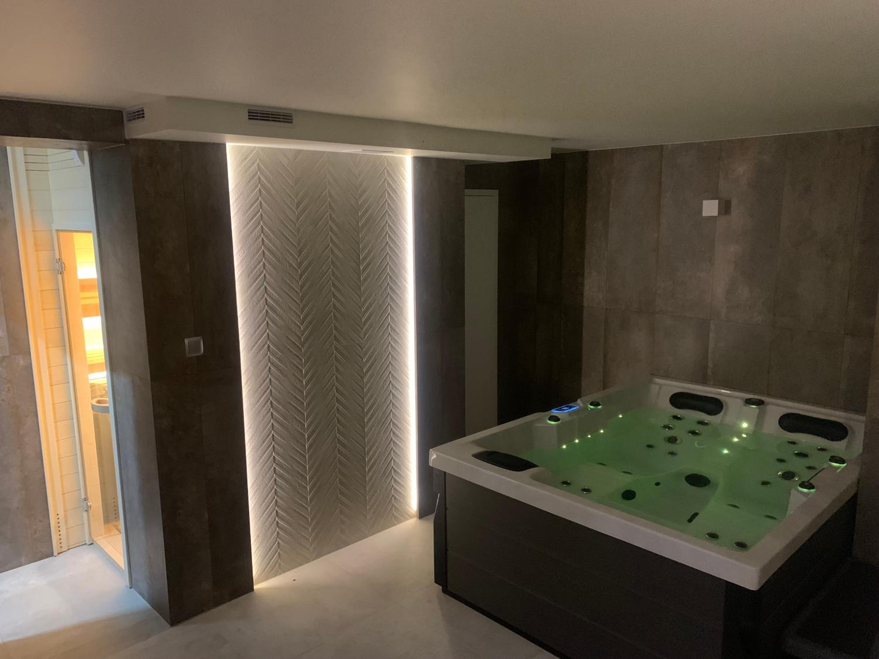 Jacuzzi