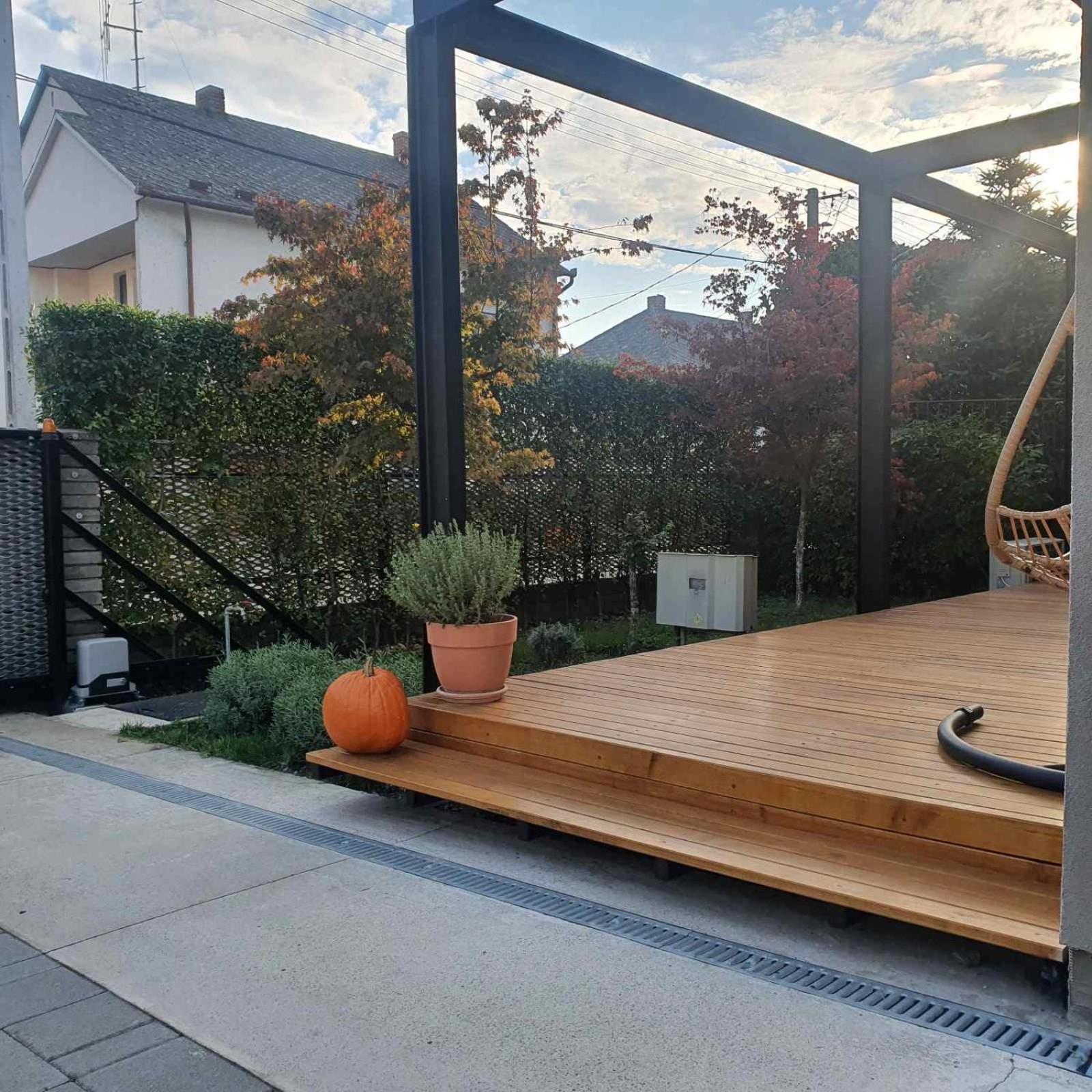 MAXIM Apartments view 3