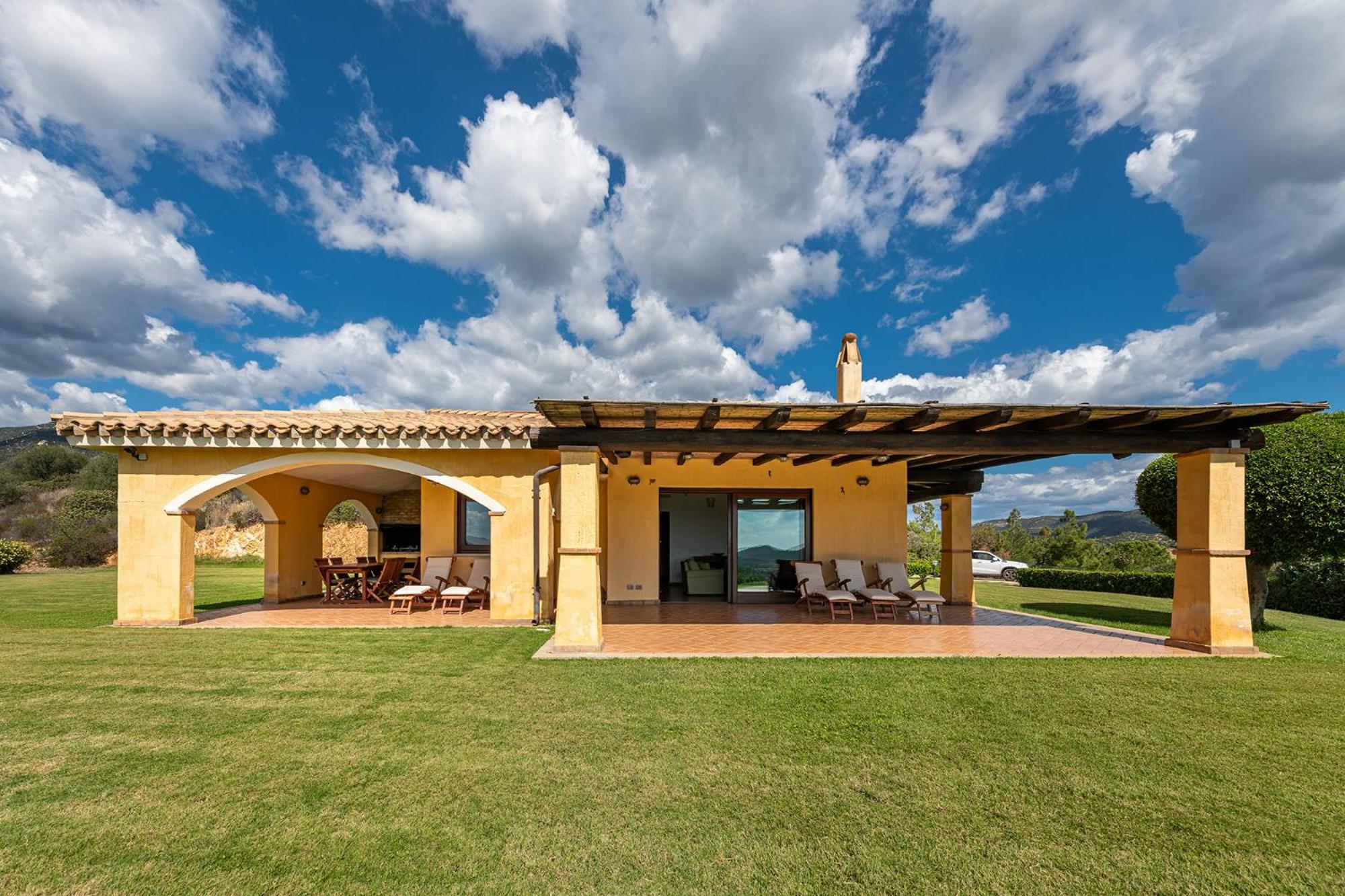 Villa Anna Maria view 4