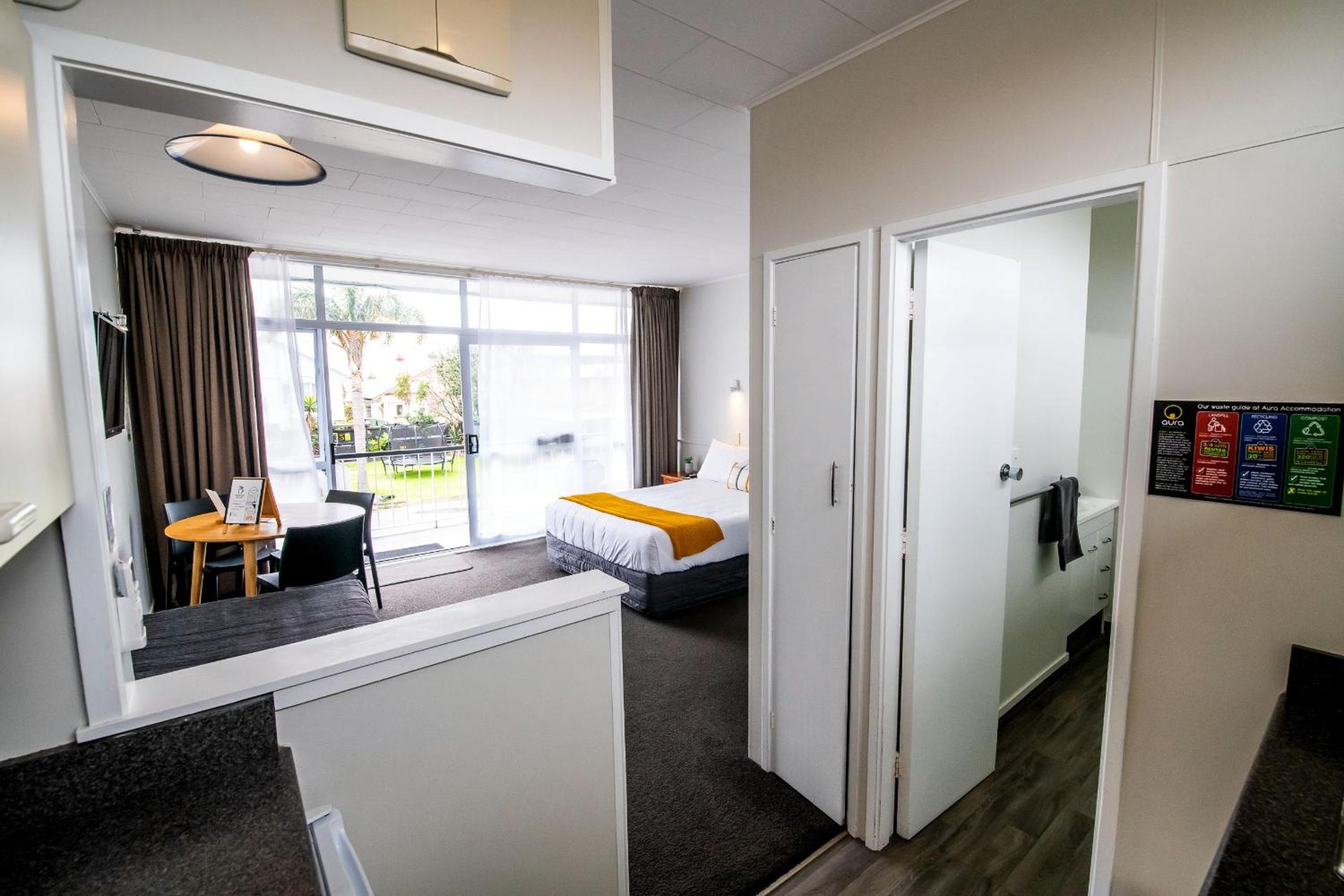 Aura Accommodation