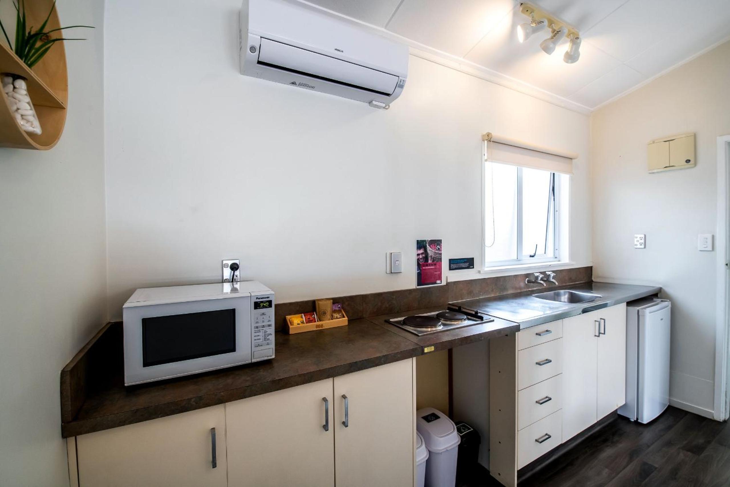 Aura Accommodation