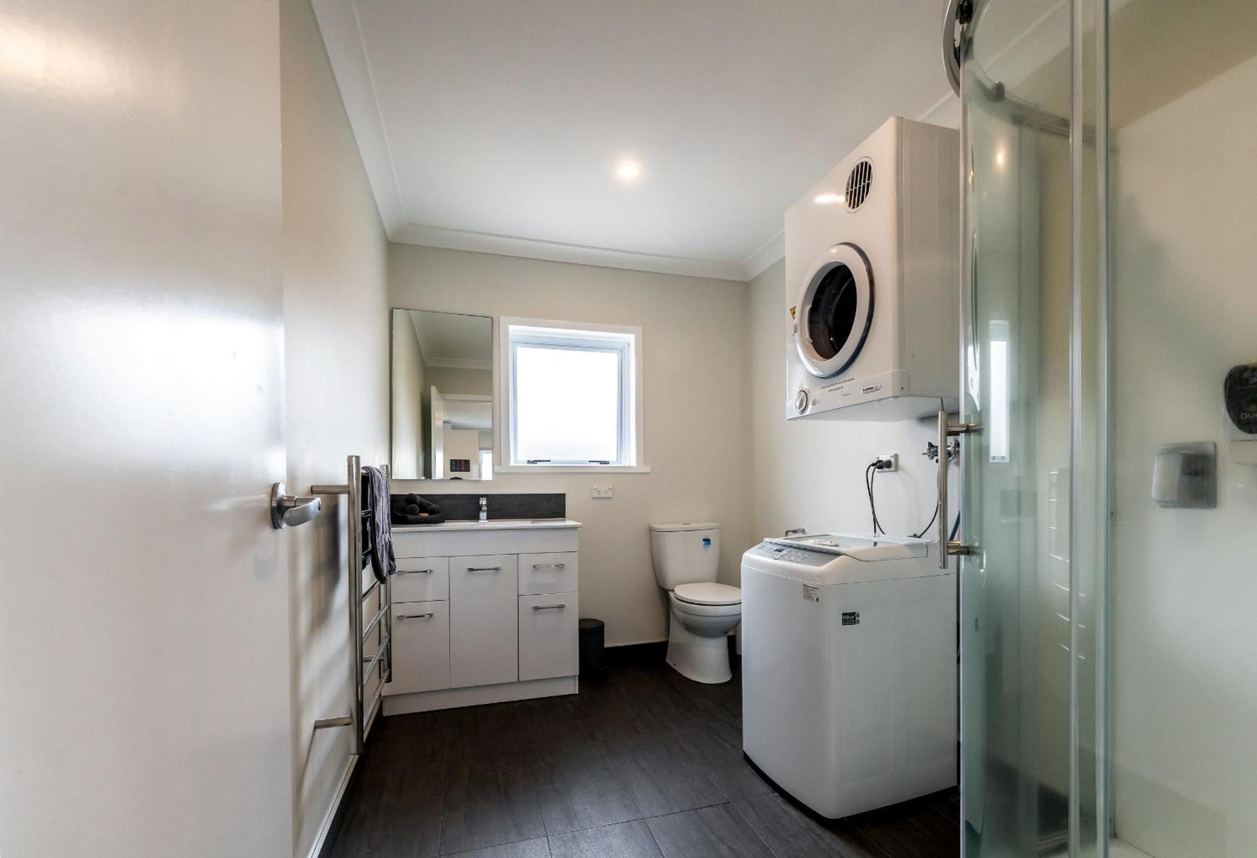 Aura Accommodation