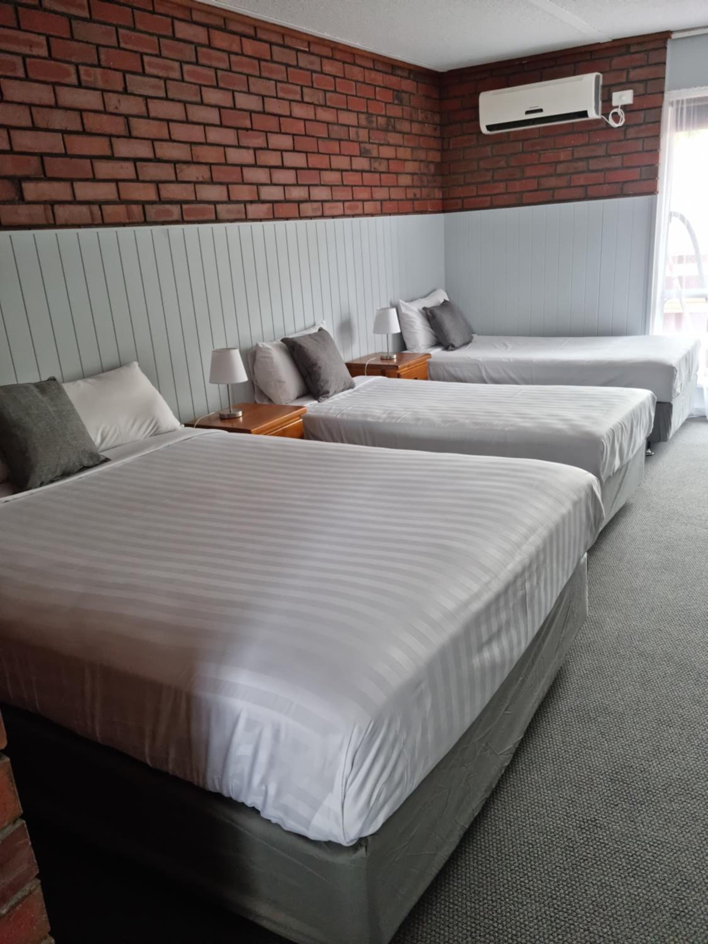 Mid City Plantation Motel