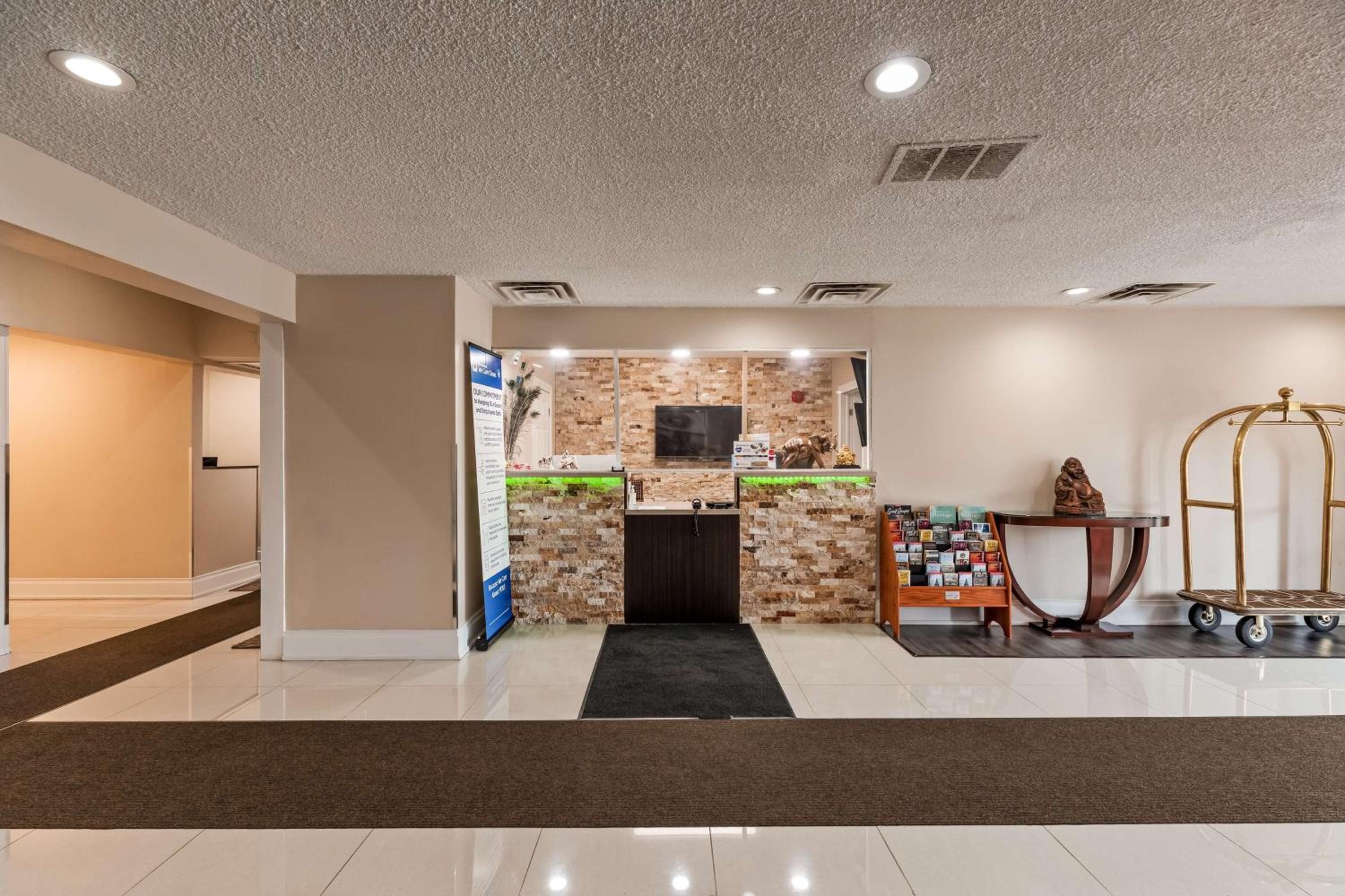 SureStay Hotel by Best Western Kemptville