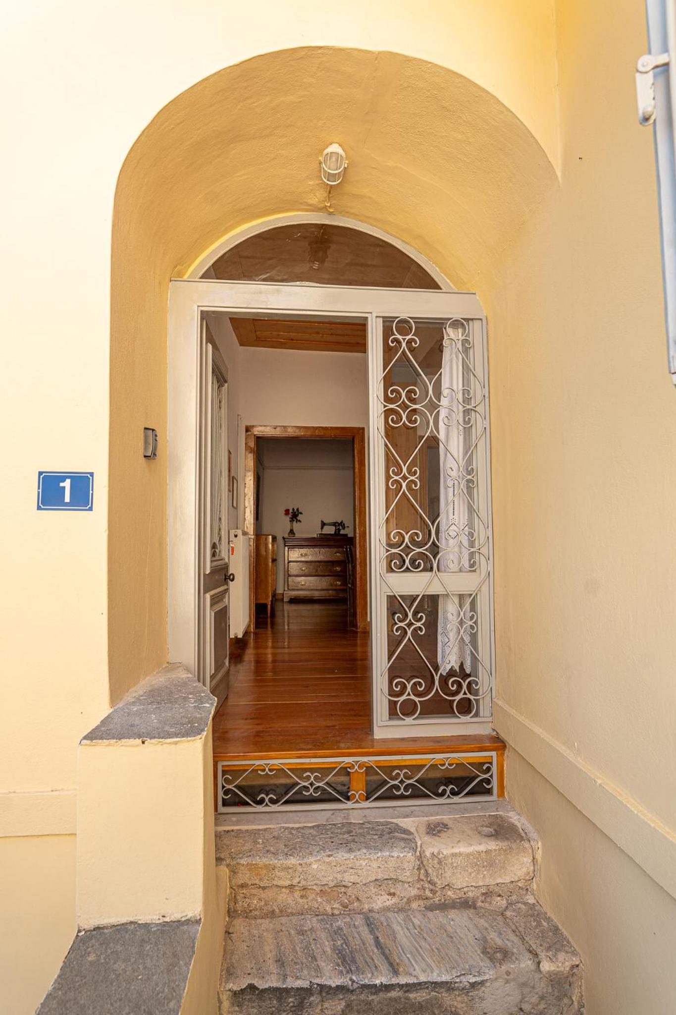 A Painter's House in Plaka