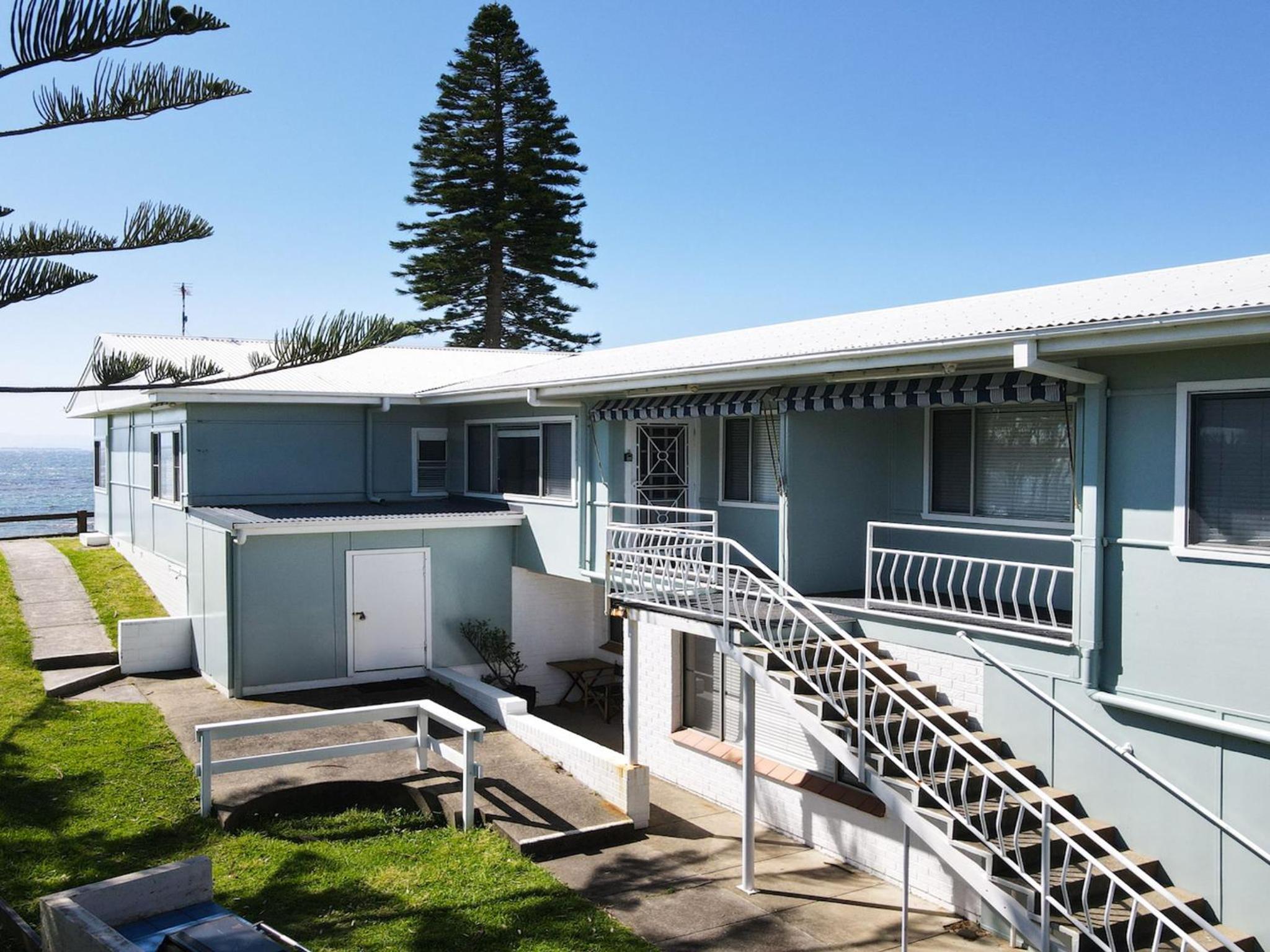 Ocean Blue Apartment Five