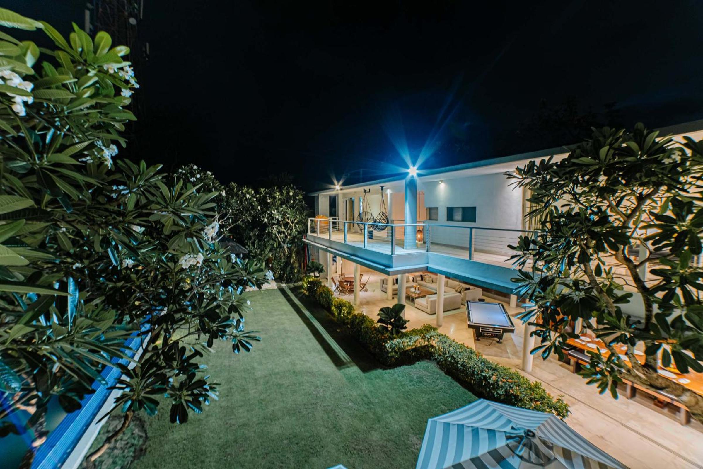 CassaMia Bali - Spacious Luxury 5 Bedroom Villa view 2