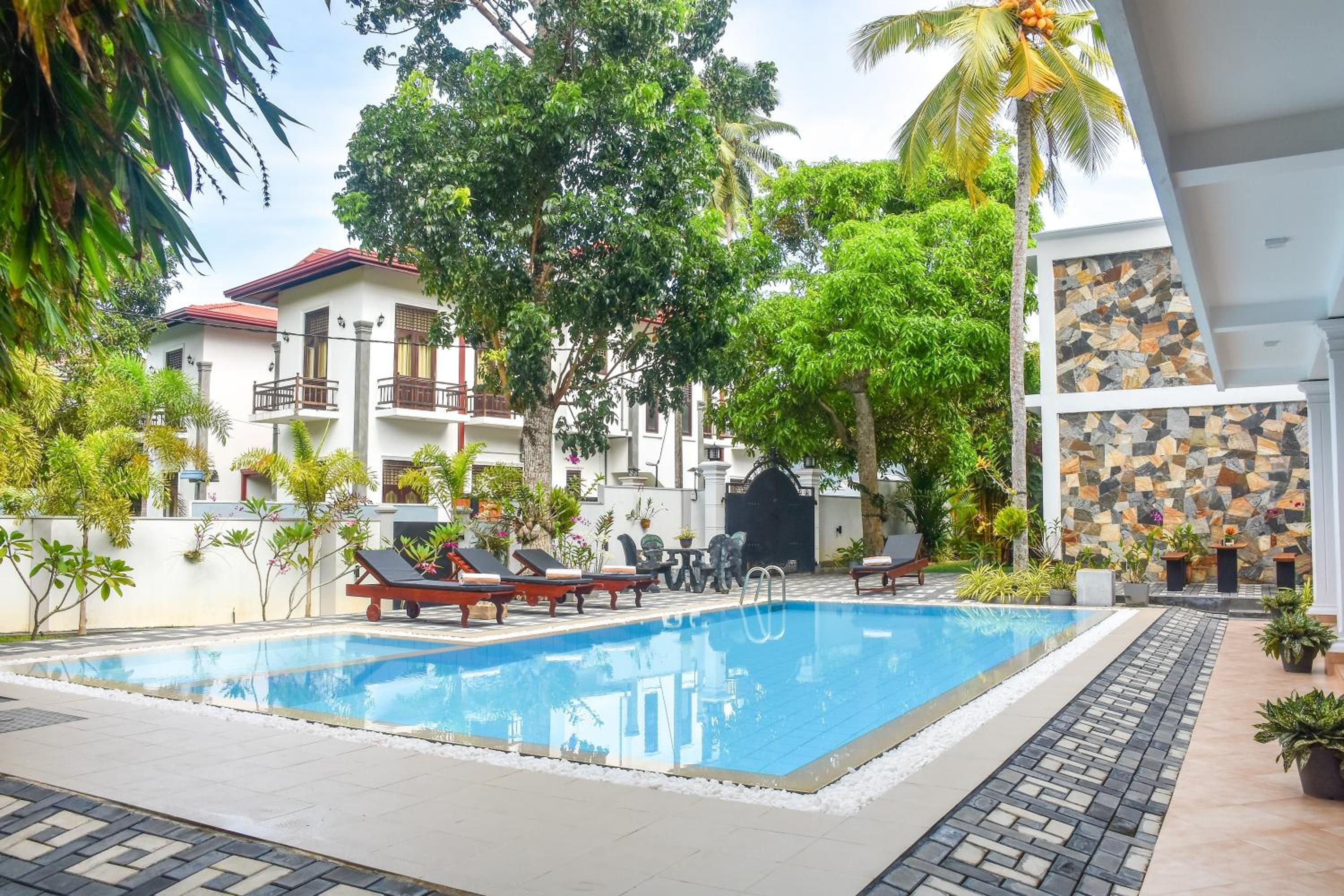 Villa De White Sambur view 3