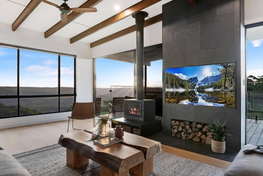 The Ridge at Maleny 3 Bedroom Executive Residence