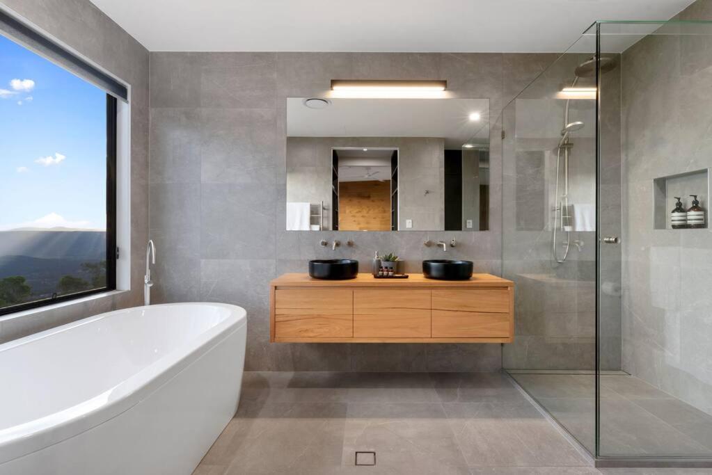 The Ridge at Maleny 3 Bedroom Executive Residence