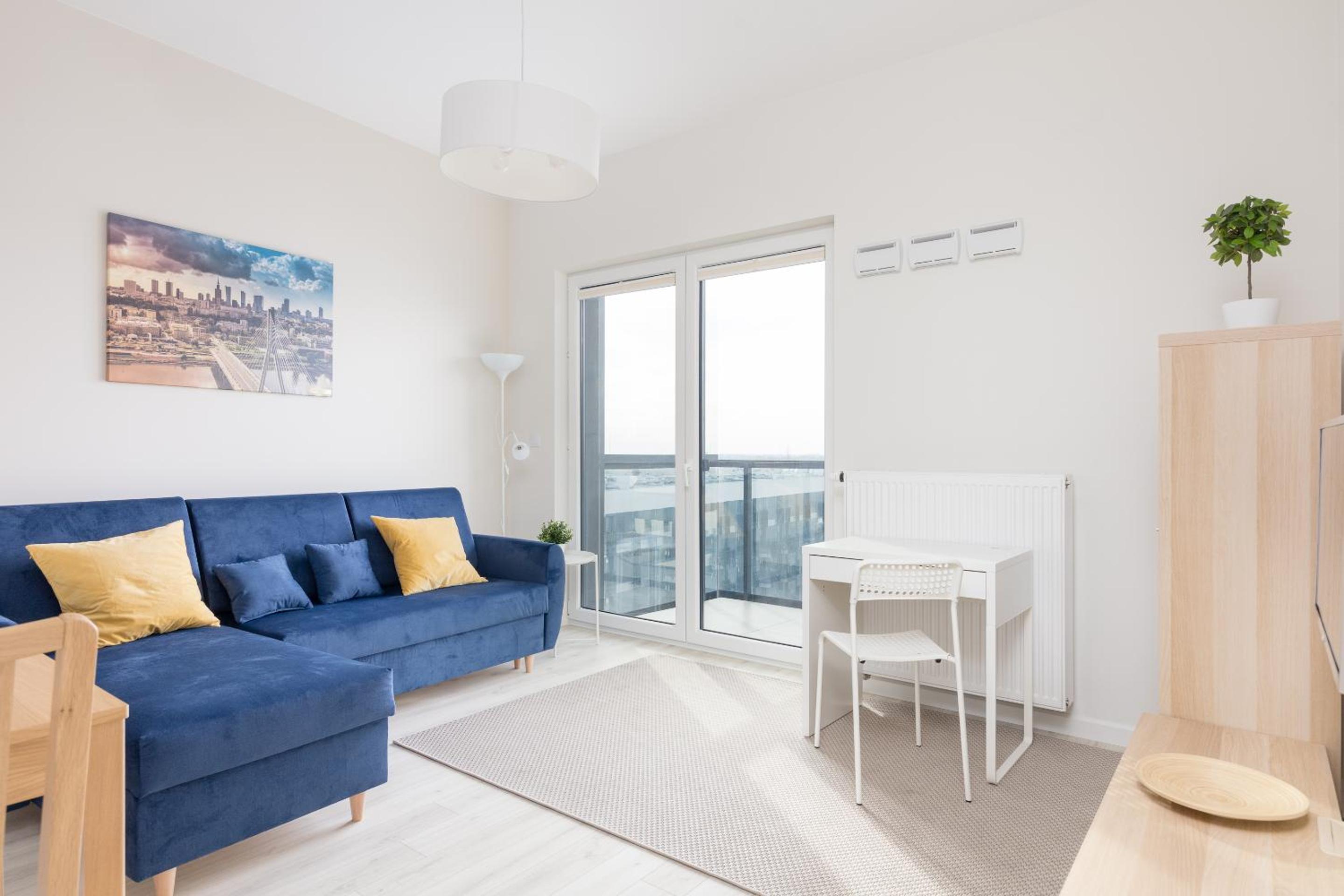 Wola Chic Blue Apartment view 4