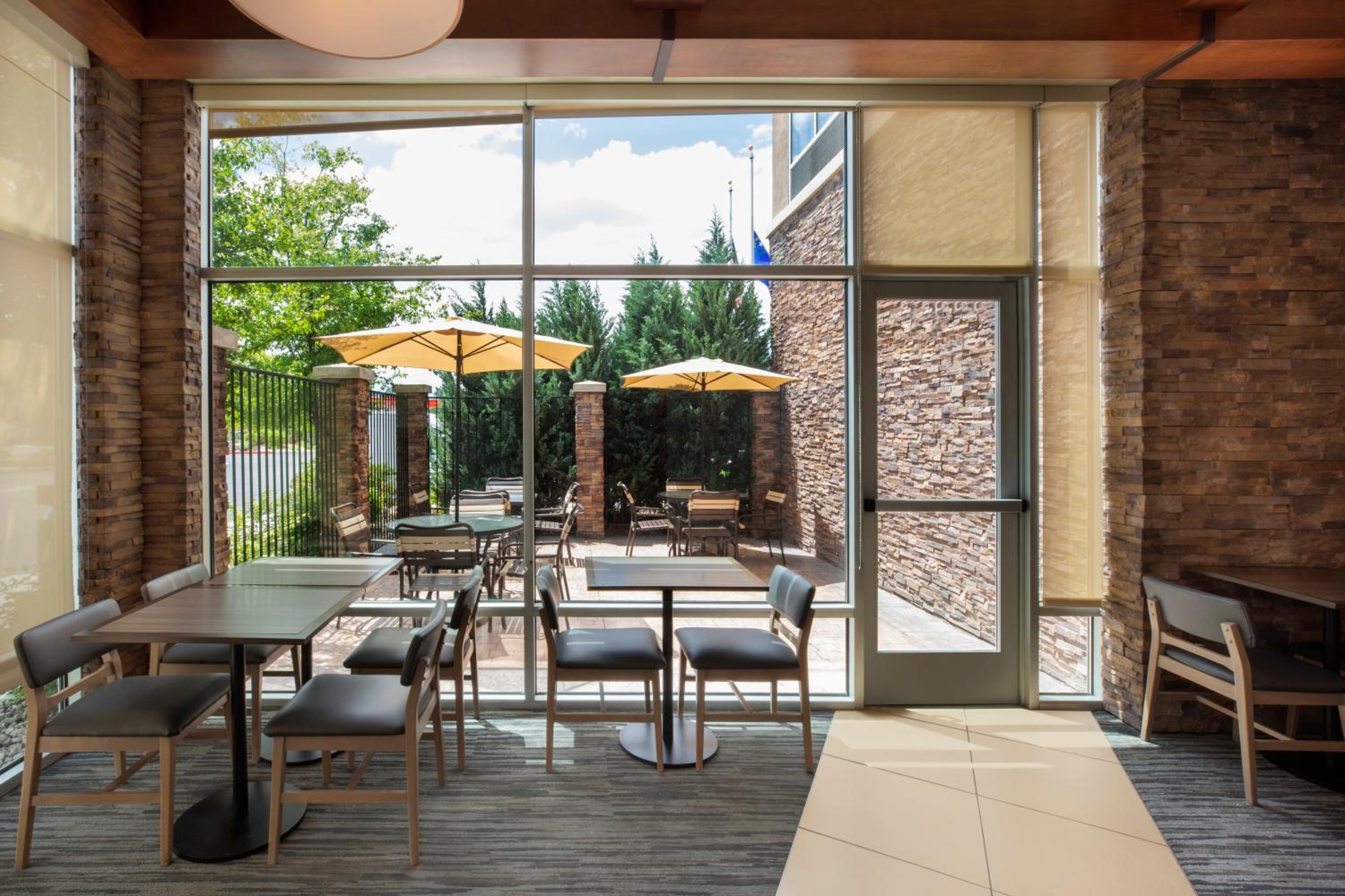 Reno Vacations - Hyatt Place Reno/Tahoe Airport - Property Image 26