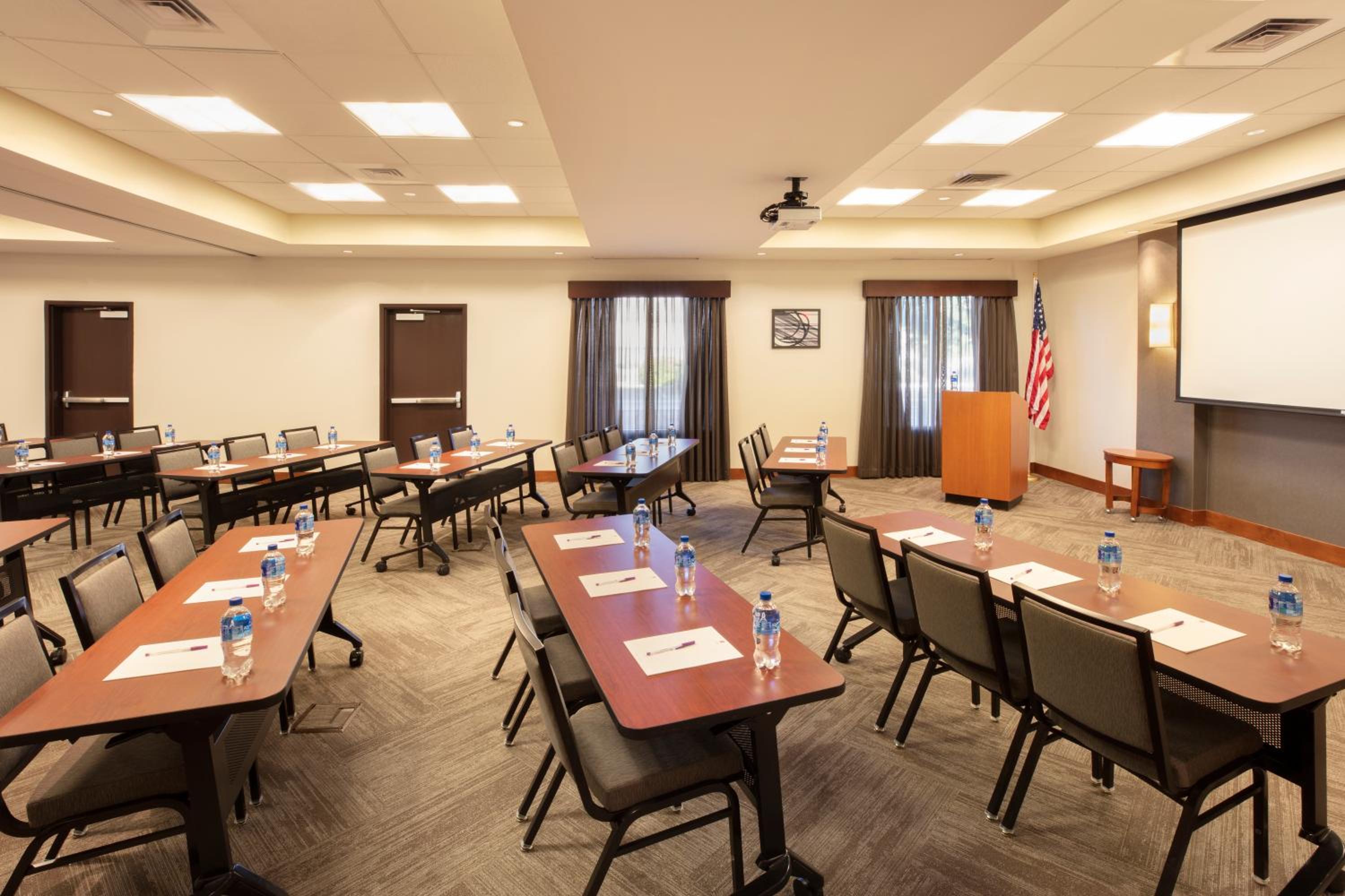 Reno Vacations - Hyatt Place Reno/Tahoe Airport - Property Image 13