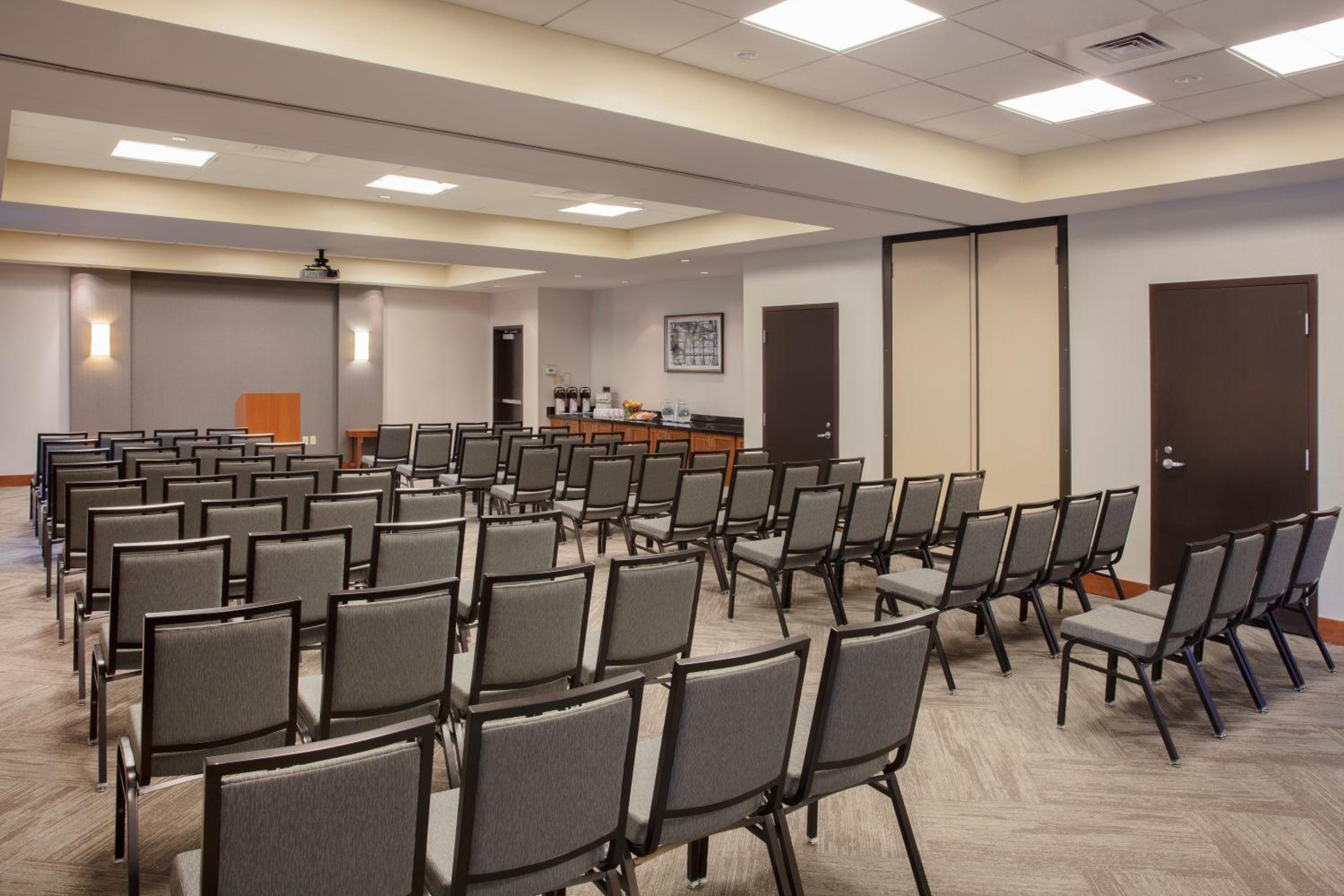 Reno Vacations - Hyatt Place Reno/Tahoe Airport - Property Image 15