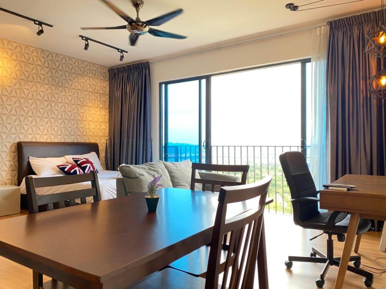 Zillion Cozy - Trefoil Setia Alam- Next to Setia City Mall & Convention Centre photo 7