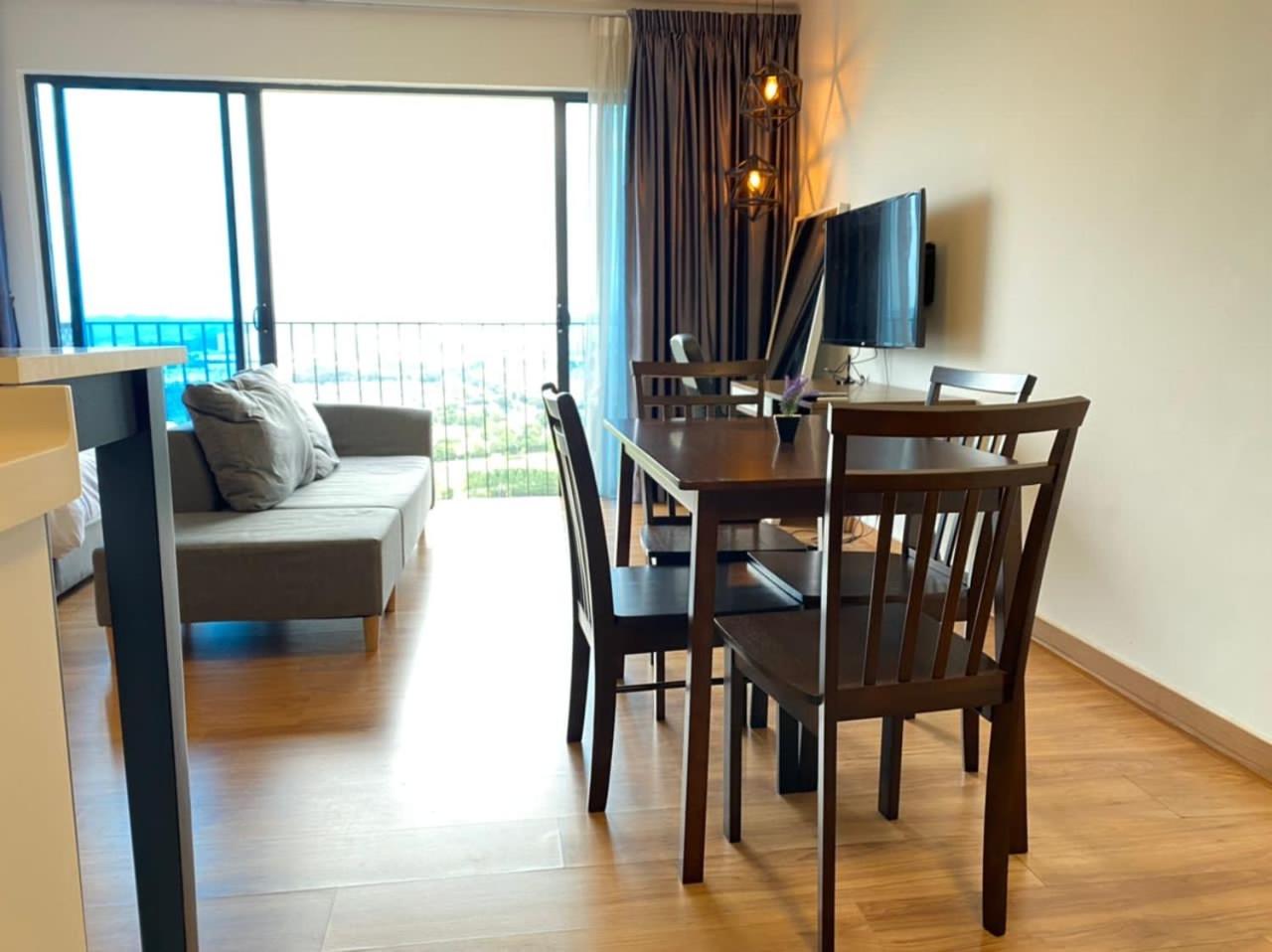 Zillion Cozy - Trefoil Setia Alam- Next to Setia City Mall & Convention Centre photo 5
