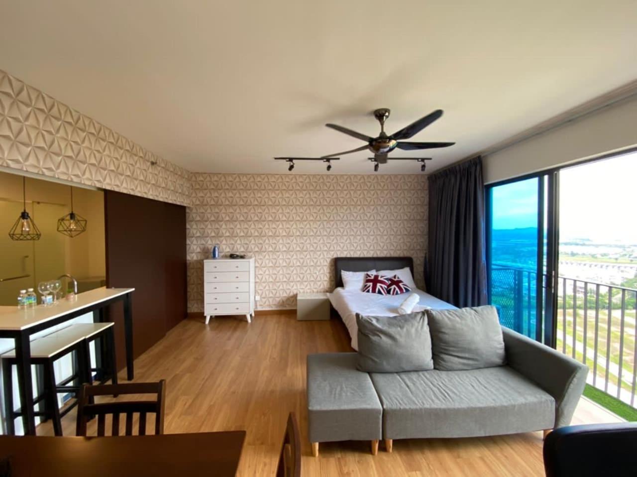 Zillion Cozy - Trefoil Setia Alam- Next to Setia City Mall & Convention Centre photo 3