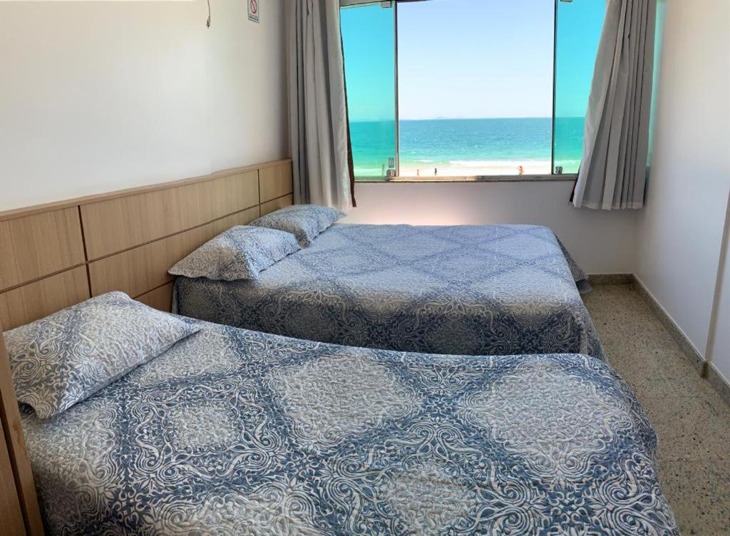 Triplex pé na areia