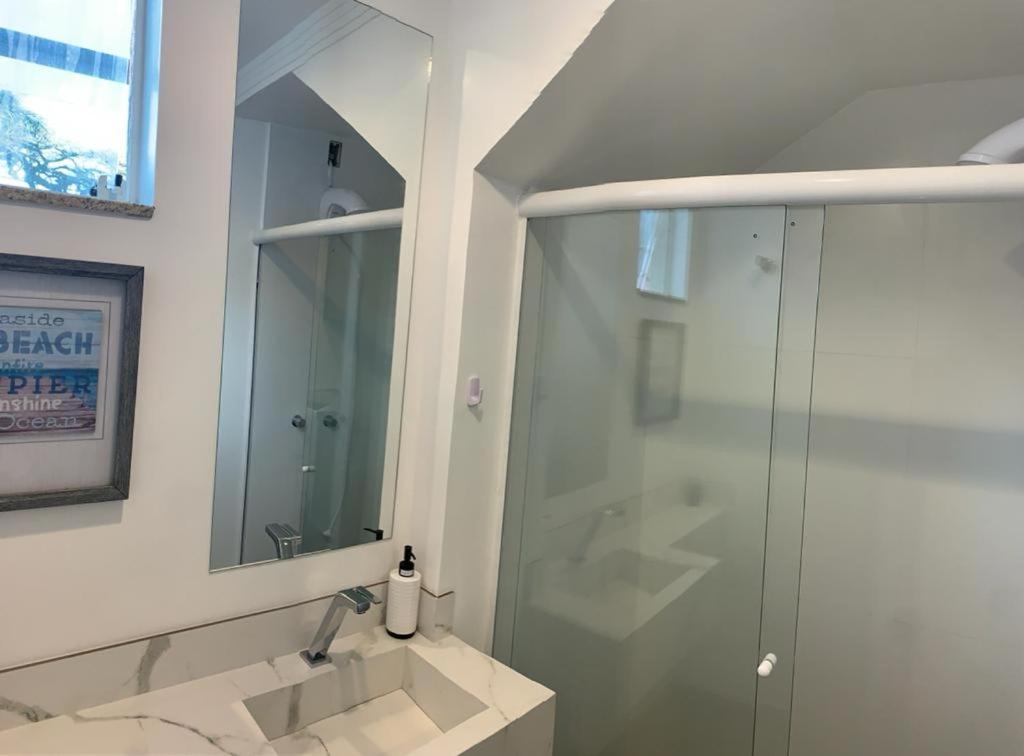 Triplex pé na areia