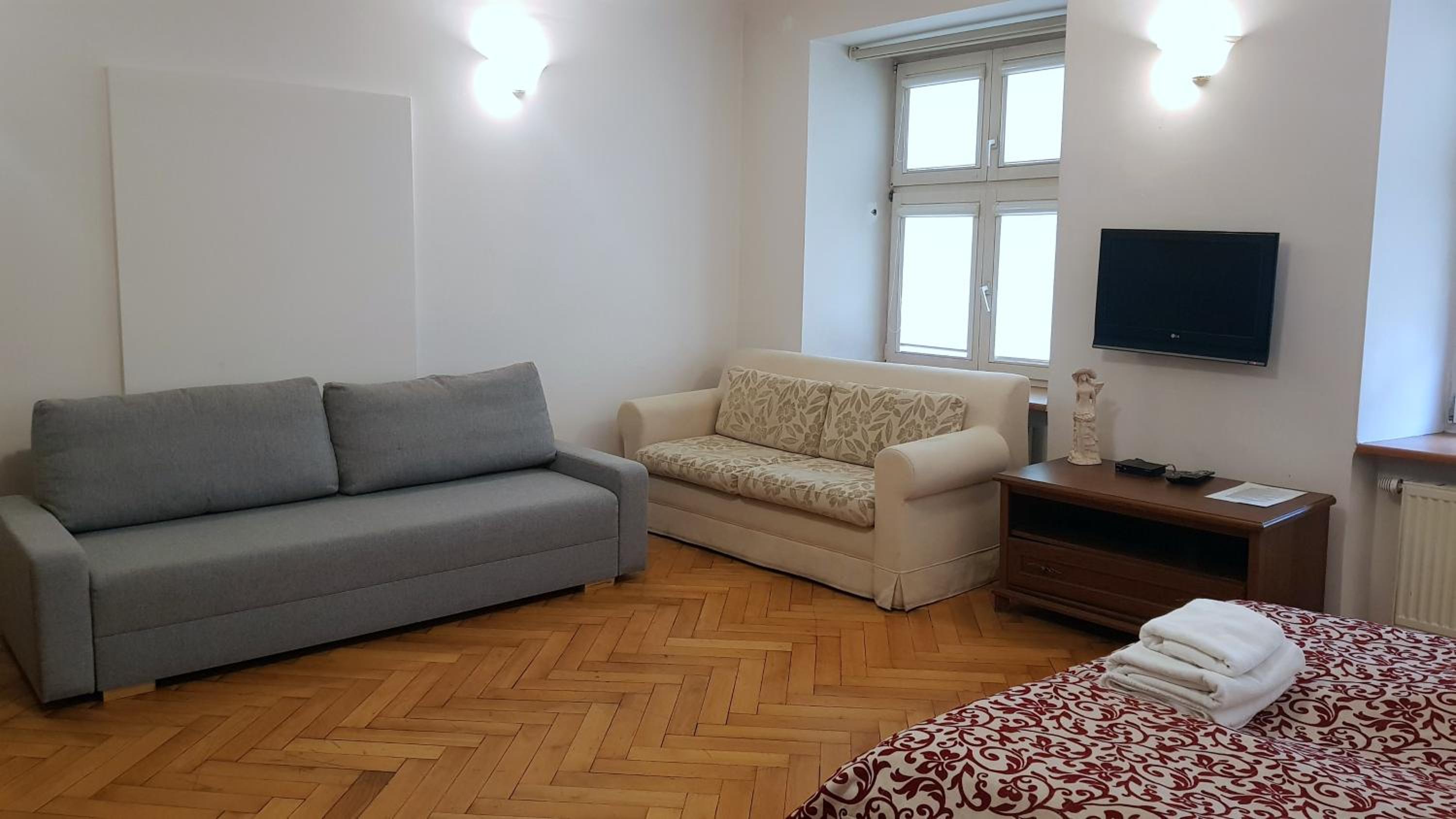 Krakow For You Budget Apartments