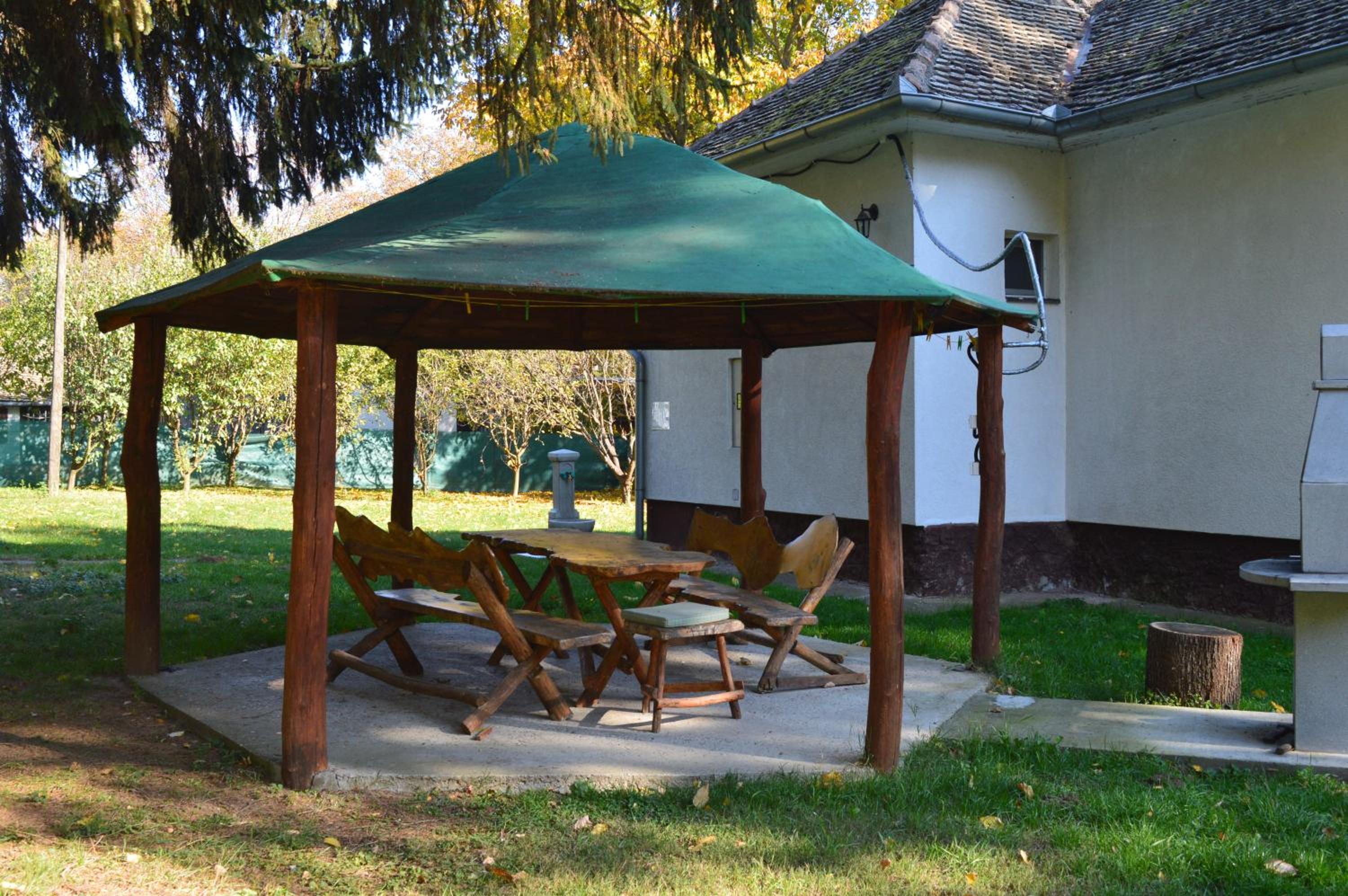 Bogoljubova vinska koliba view 2