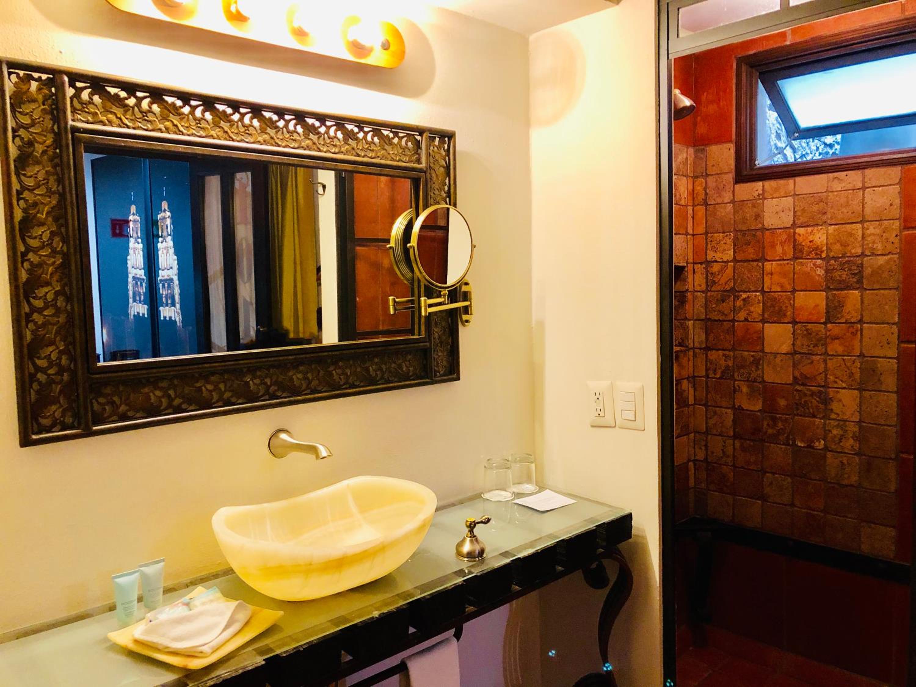Hotel Herencia By Hosting House - Property Image 20