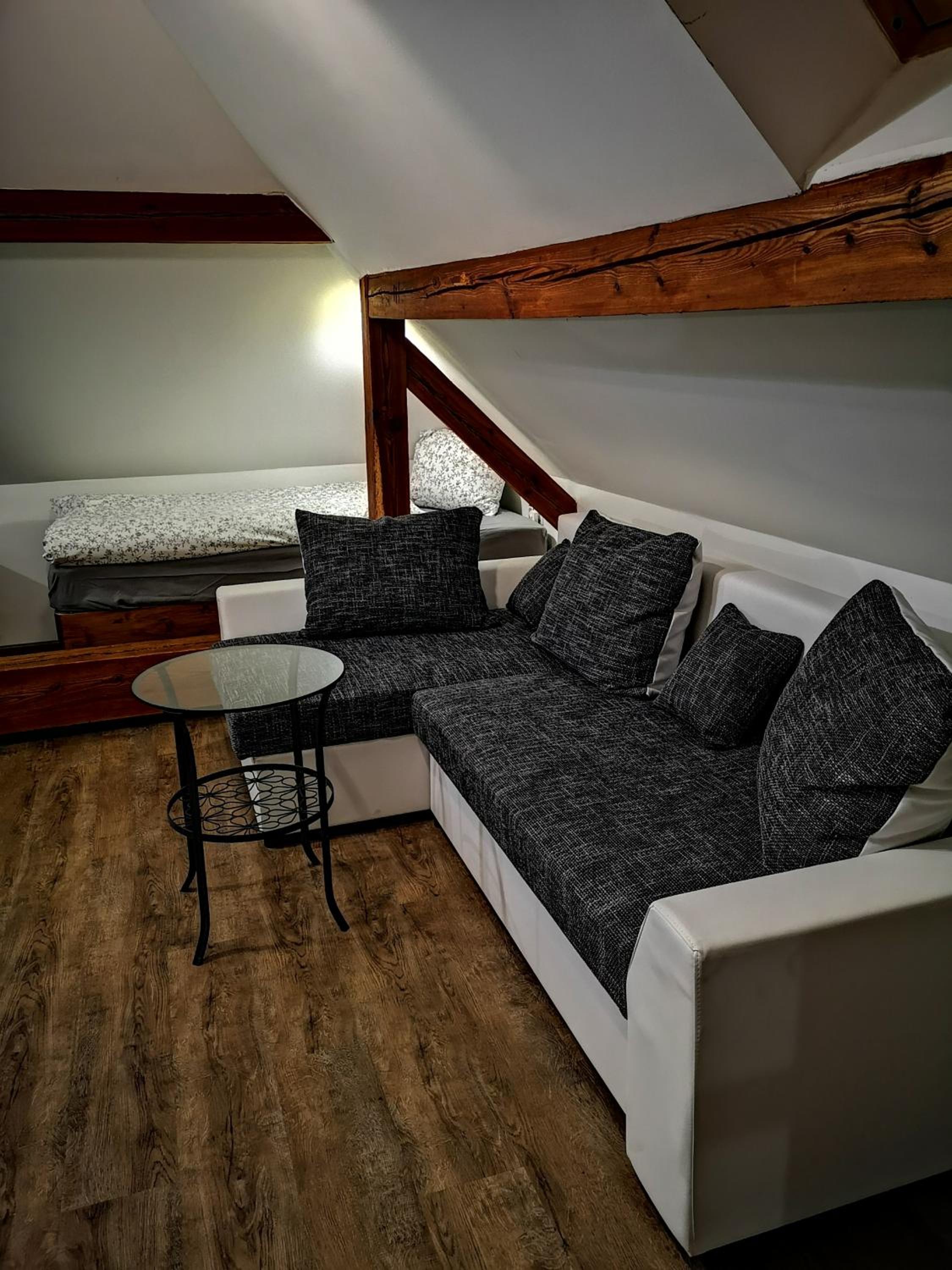 Dráchovský apartmán a vejminek