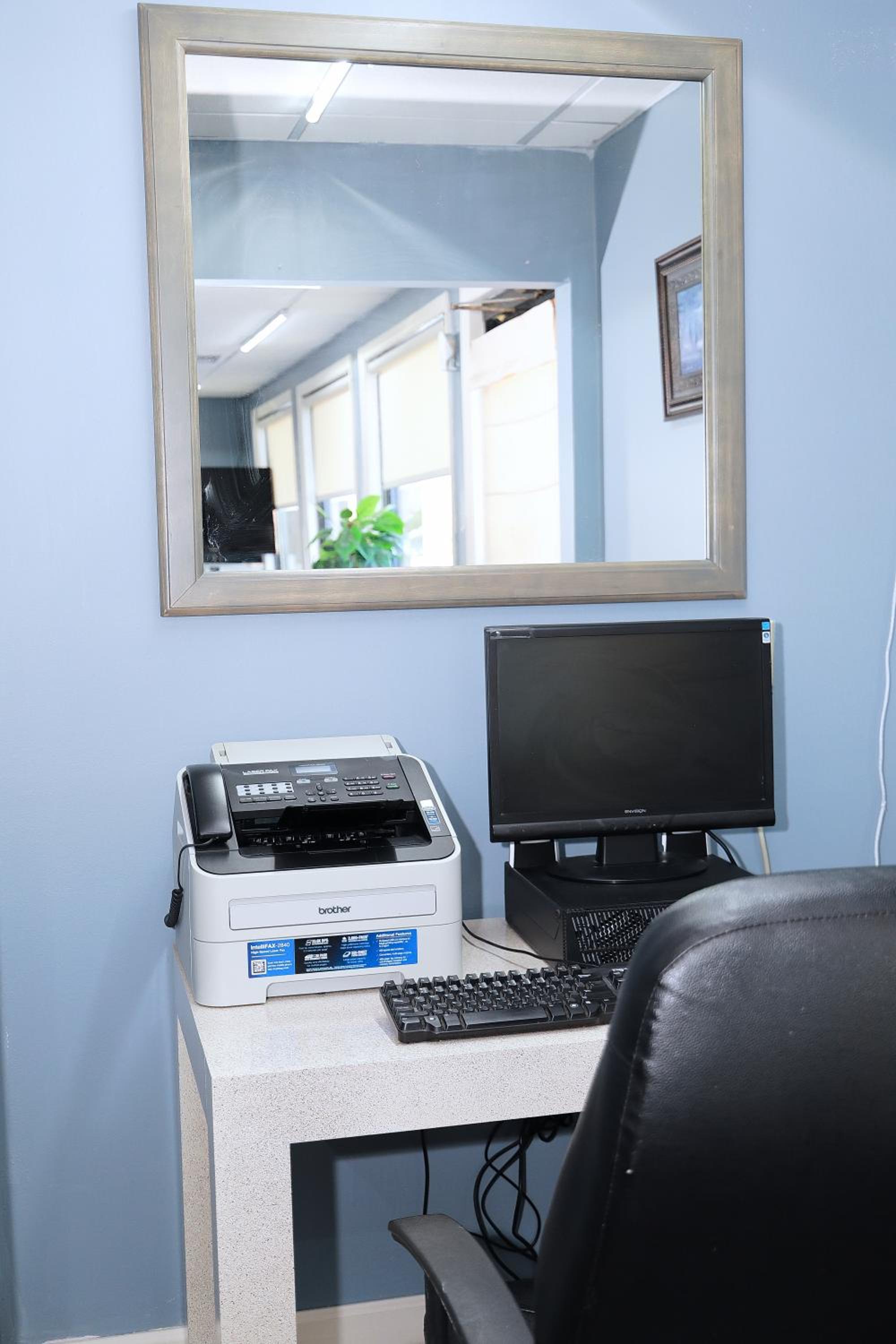 Marion Vacations - Super 8 by Wyndham Marion NC - Property Image 3