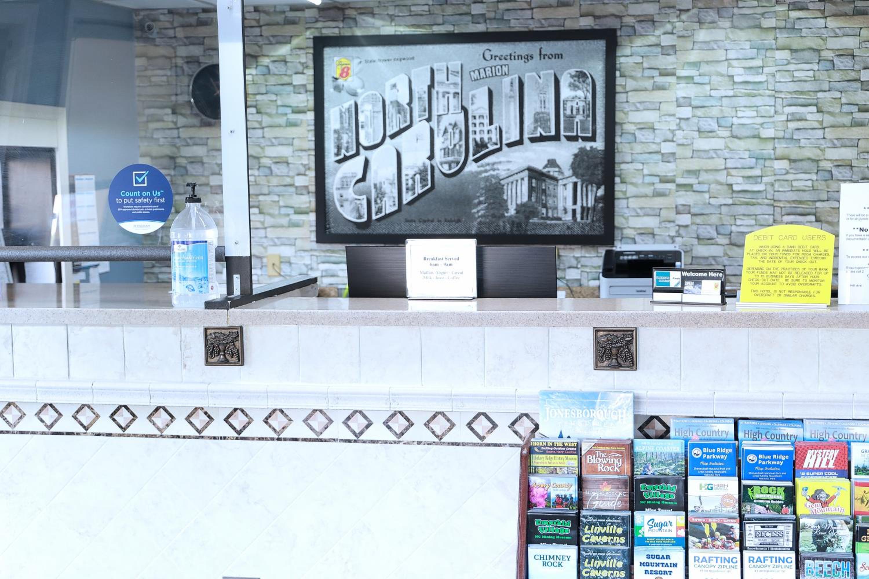 Marion Vacations - Super 8 by Wyndham Marion NC - Property Image 7