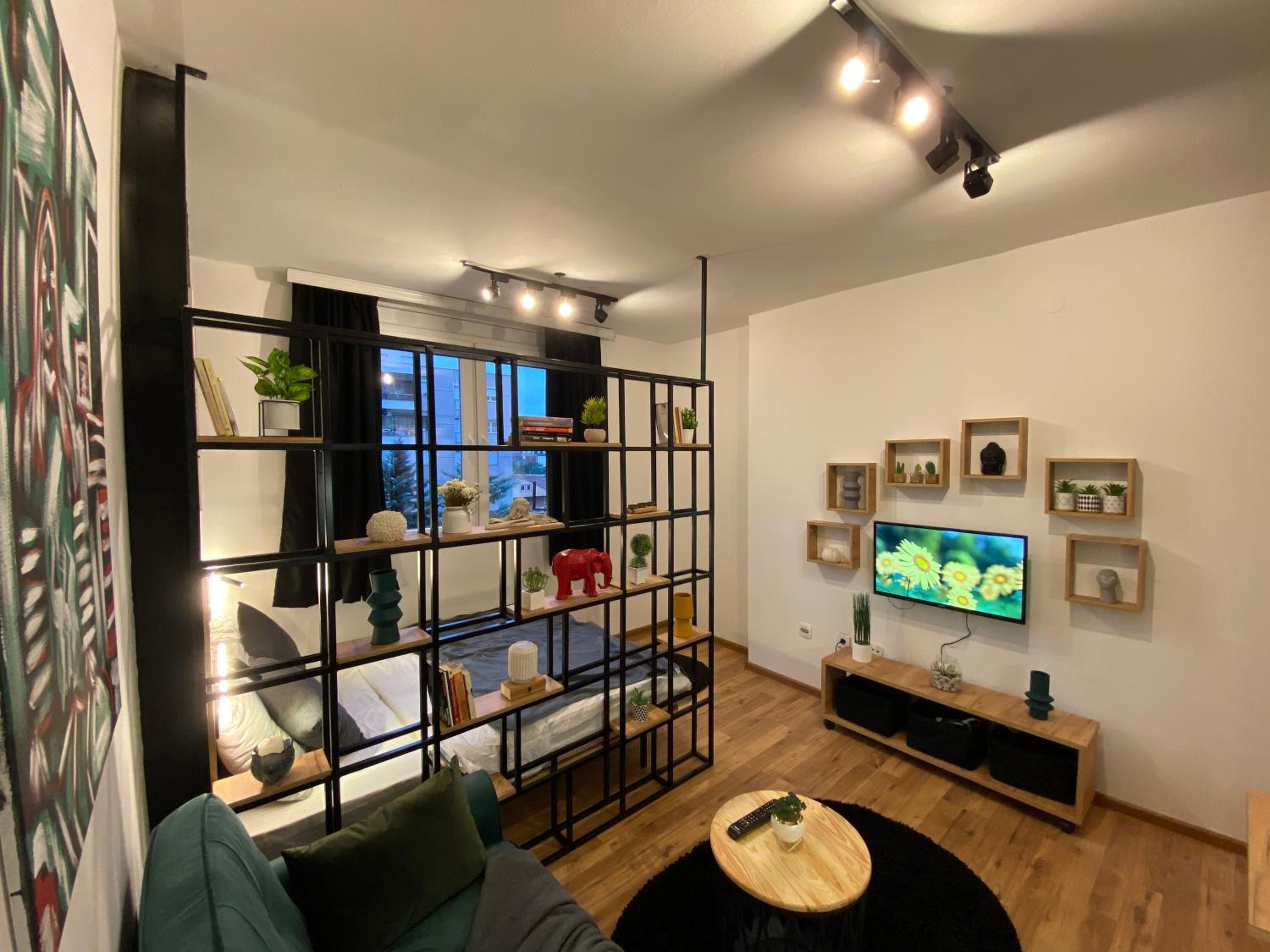 Mickitos Modern & Cozy Studio view 3