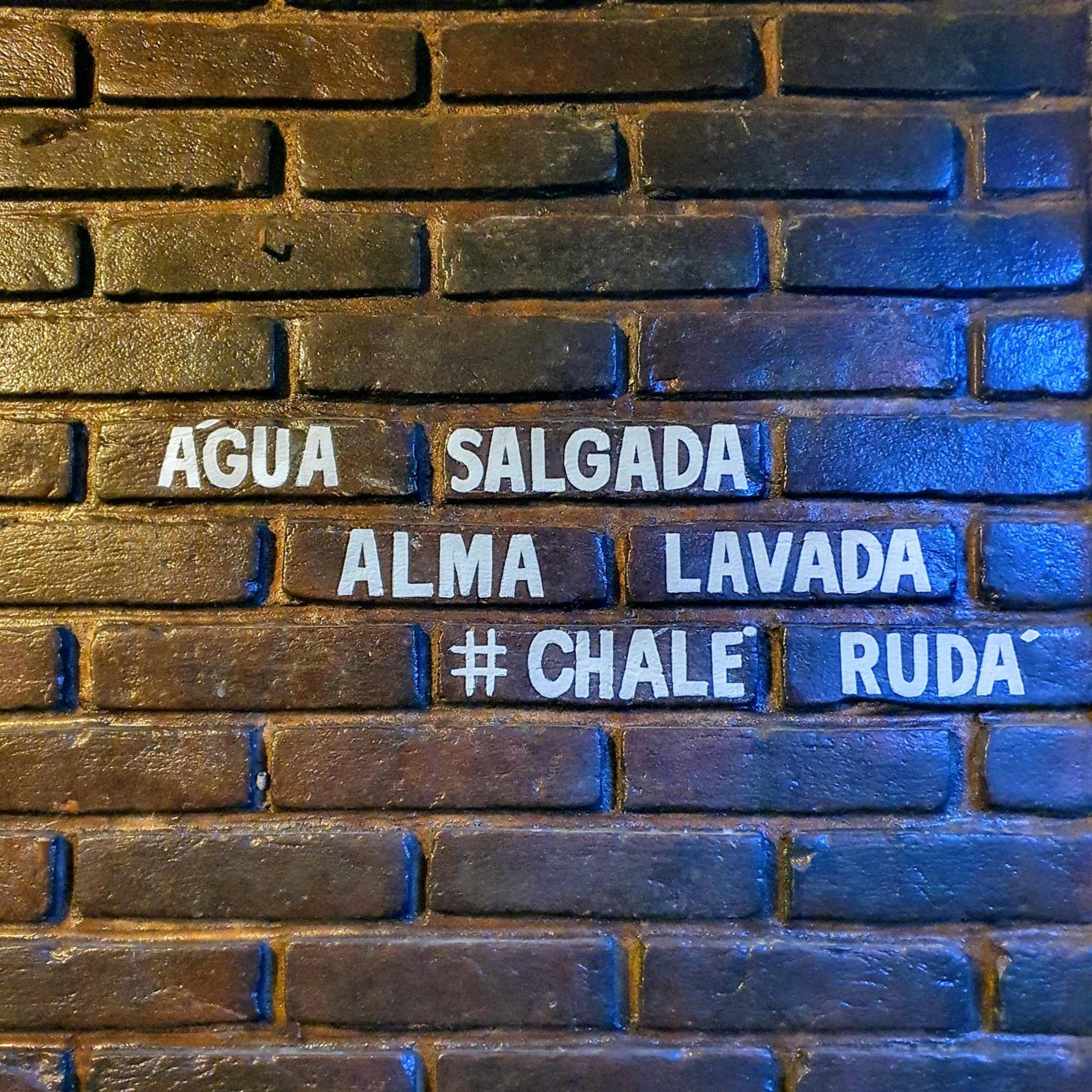 Chalé rústico e charmoso na praia para casal! view 2