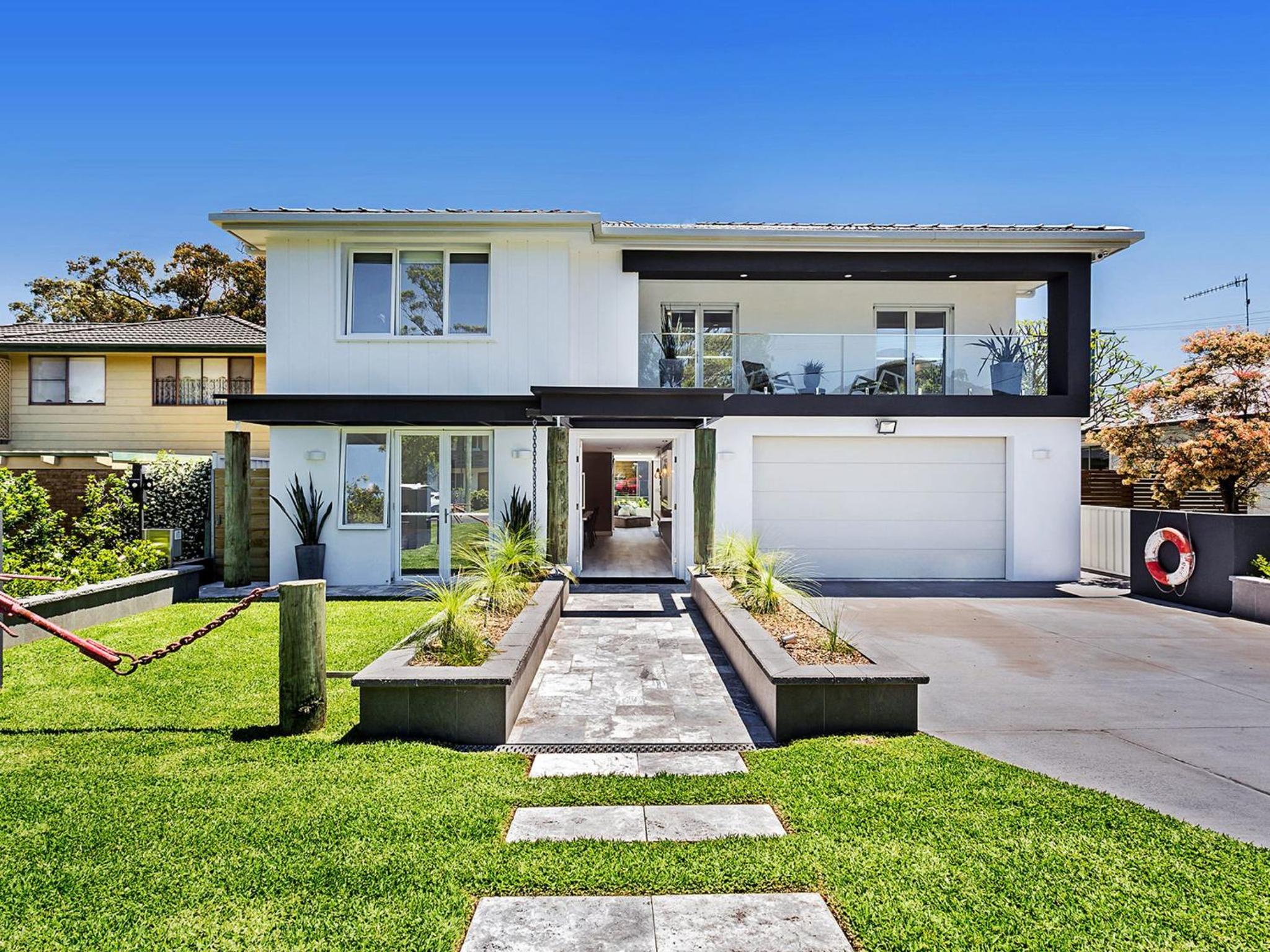 Hotel La Luna - Shoal Bay - Shoal Bay, Nsw