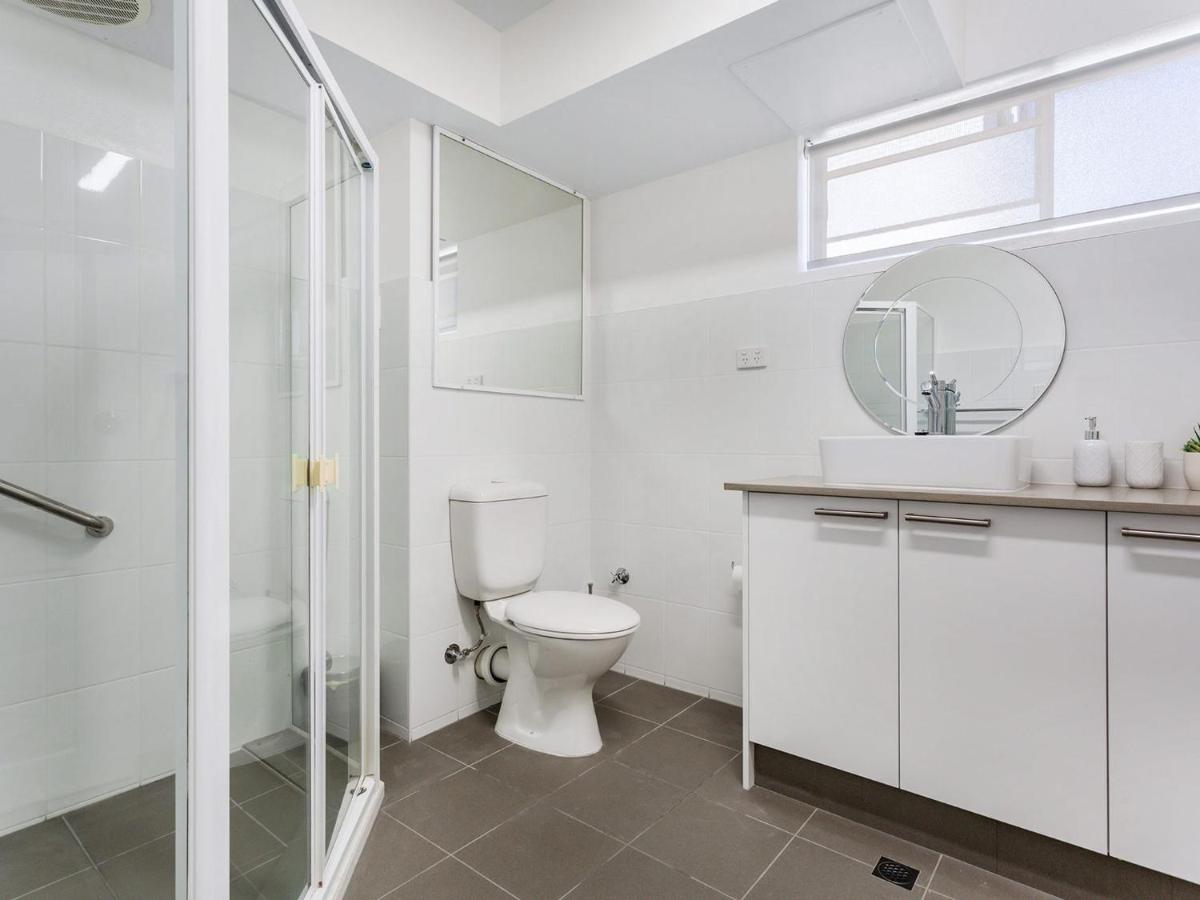 Laman Lodge Unit 2 15 Laman Street