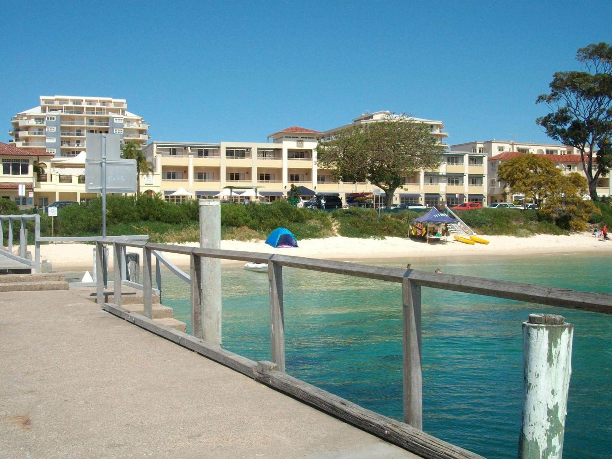 Hotel Barrington, 709/35-45 Shoal Bay Road