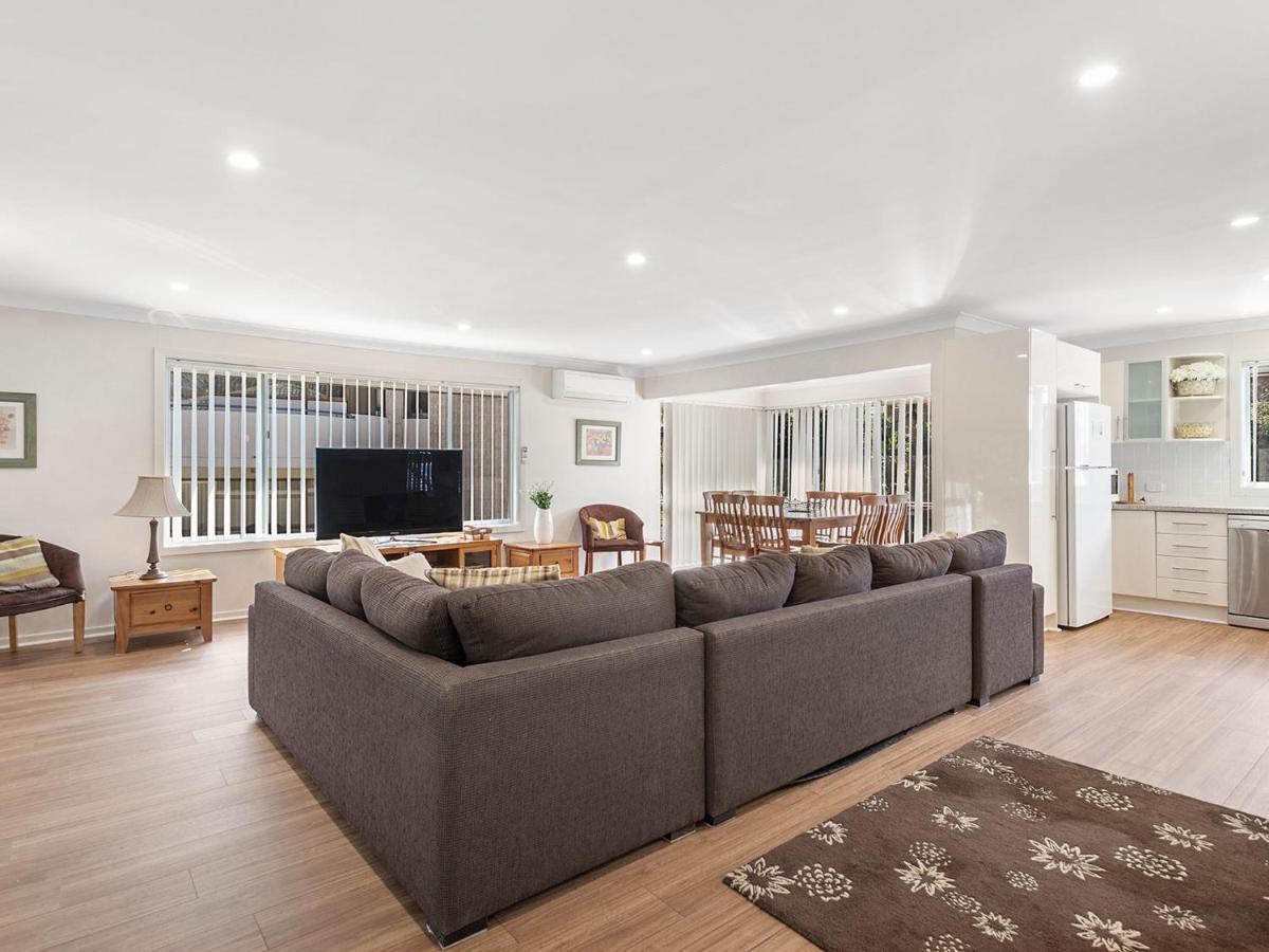 Bay Serene 15 Mistral Close