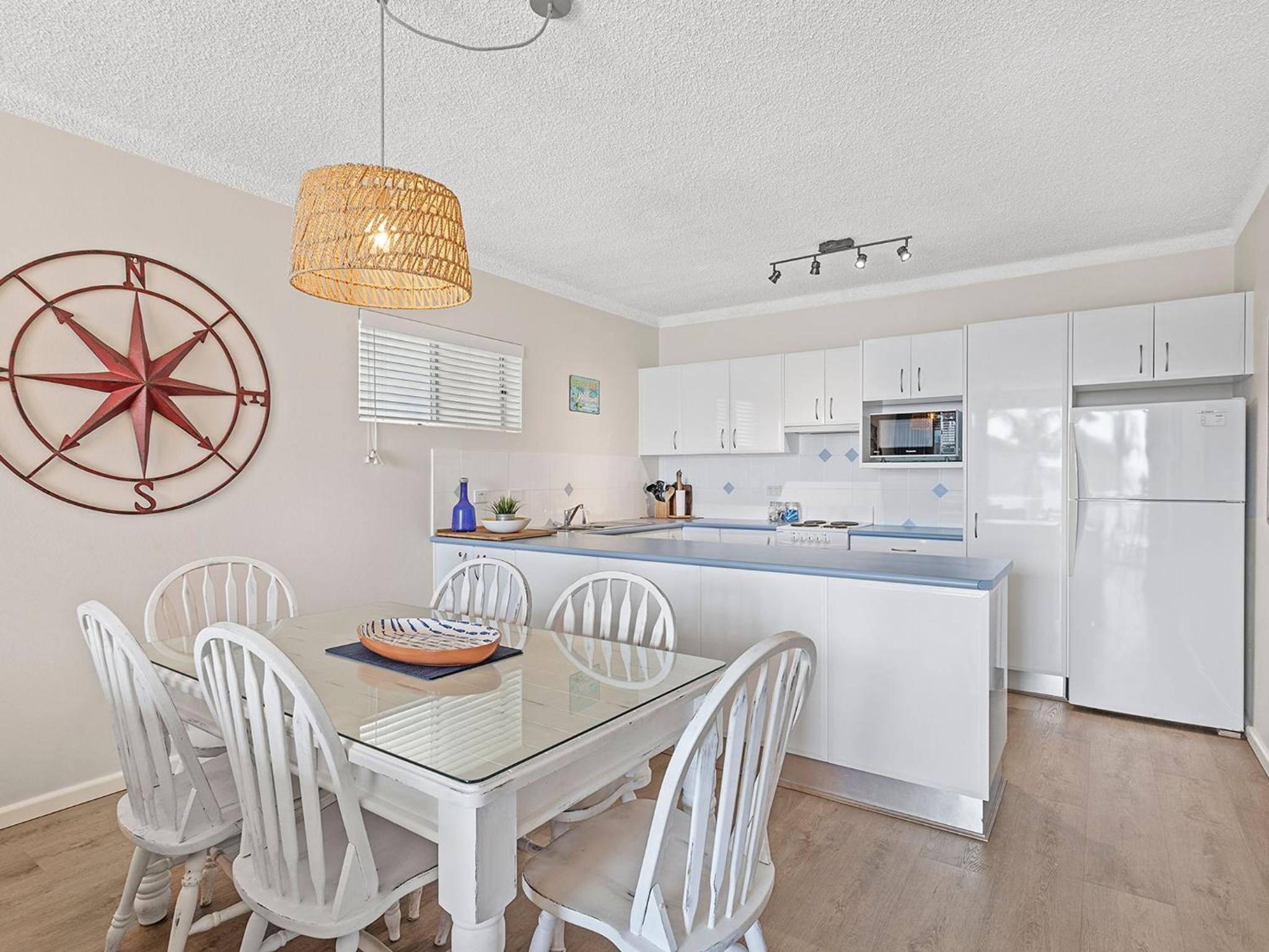 Bella Vista Unit 10 19 Shoal Bay Road