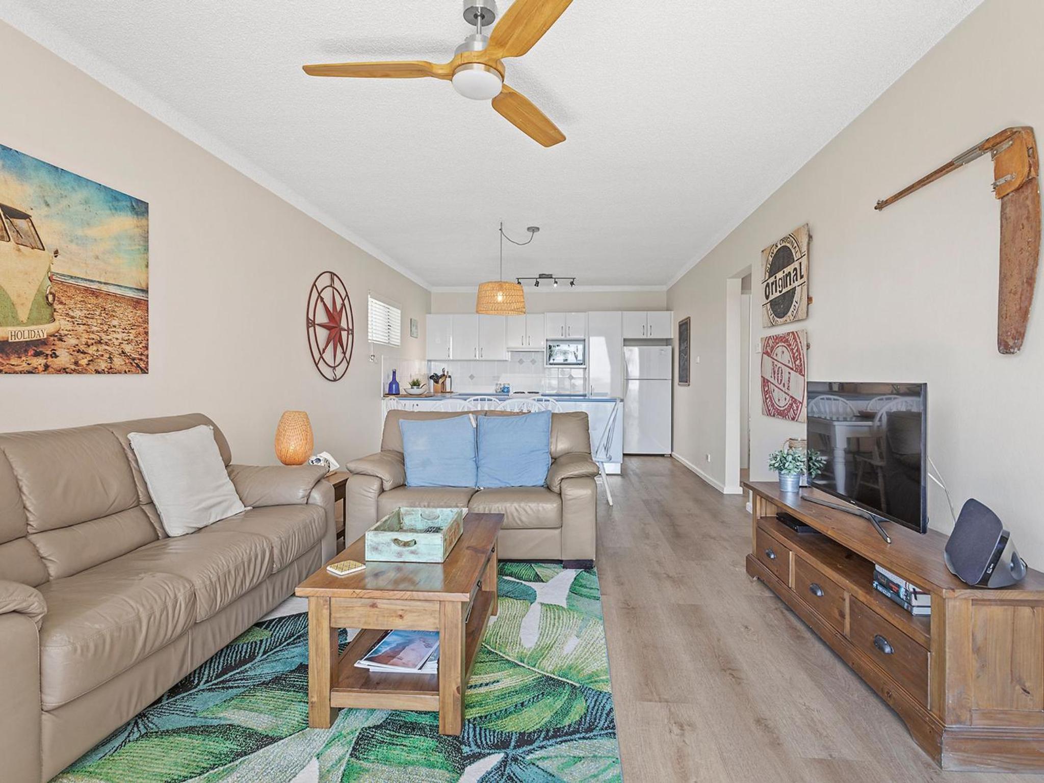 Bella Vista Unit 10 19 Shoal Bay Road