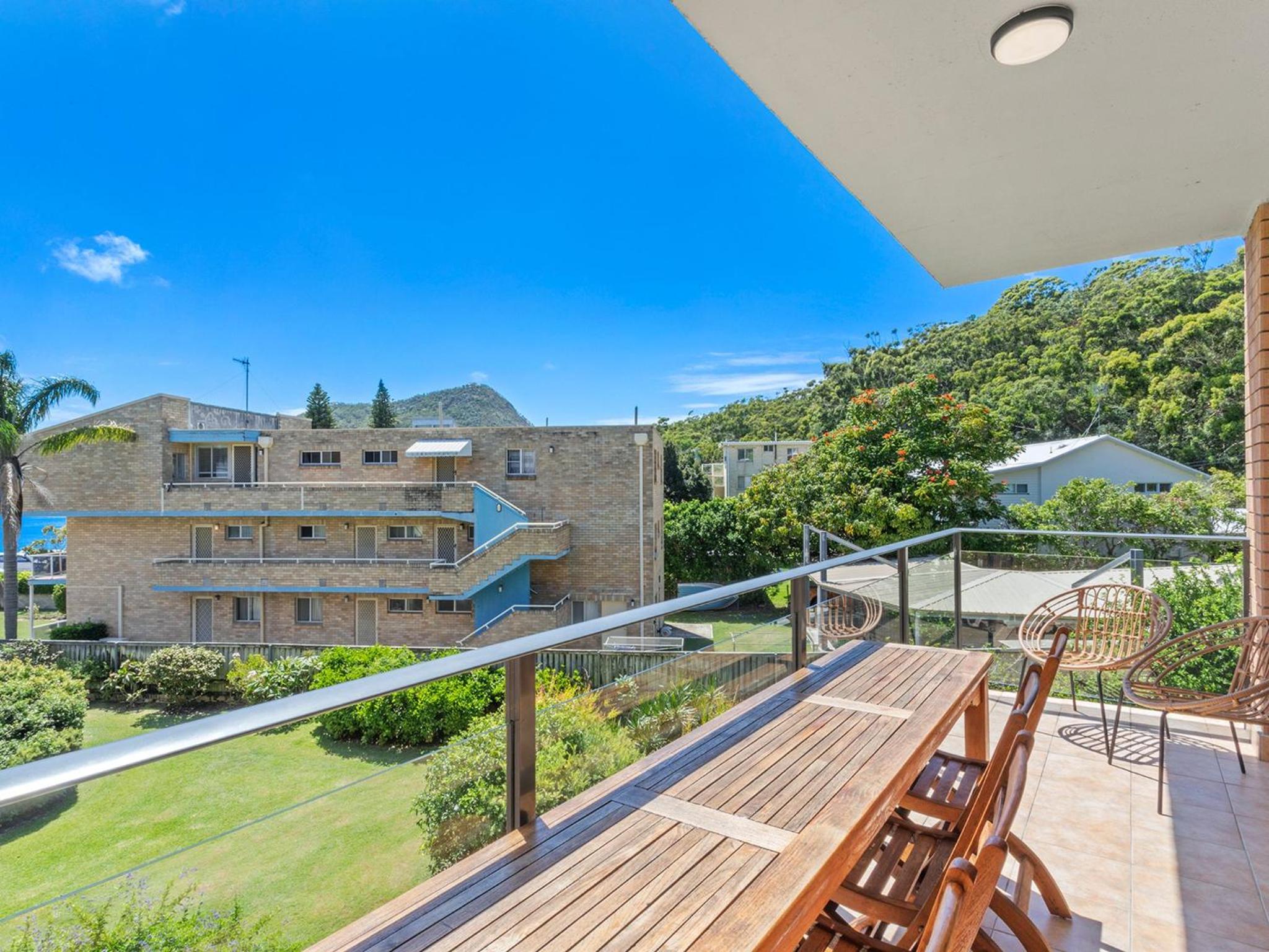 Bella Vista Unit 10 19 Shoal Bay Road