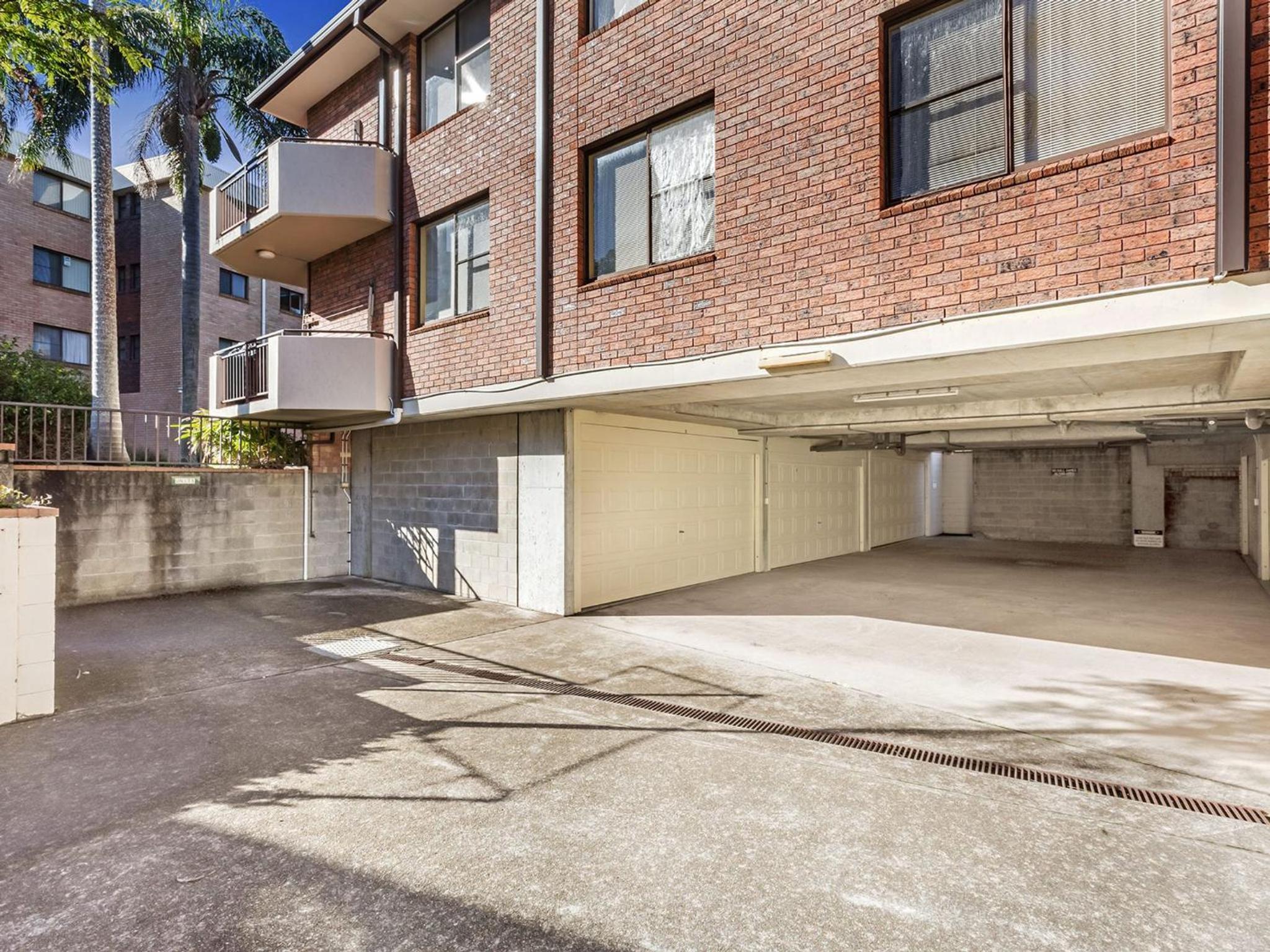 Kurranulla Unit 5 15 Weatherly Close
