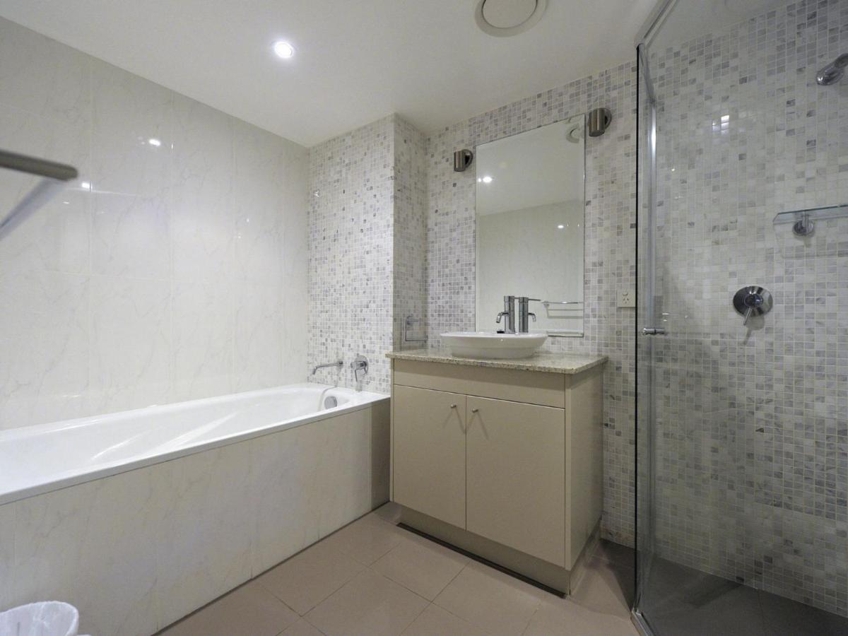 Oasis Unit 9 5 Laman Street