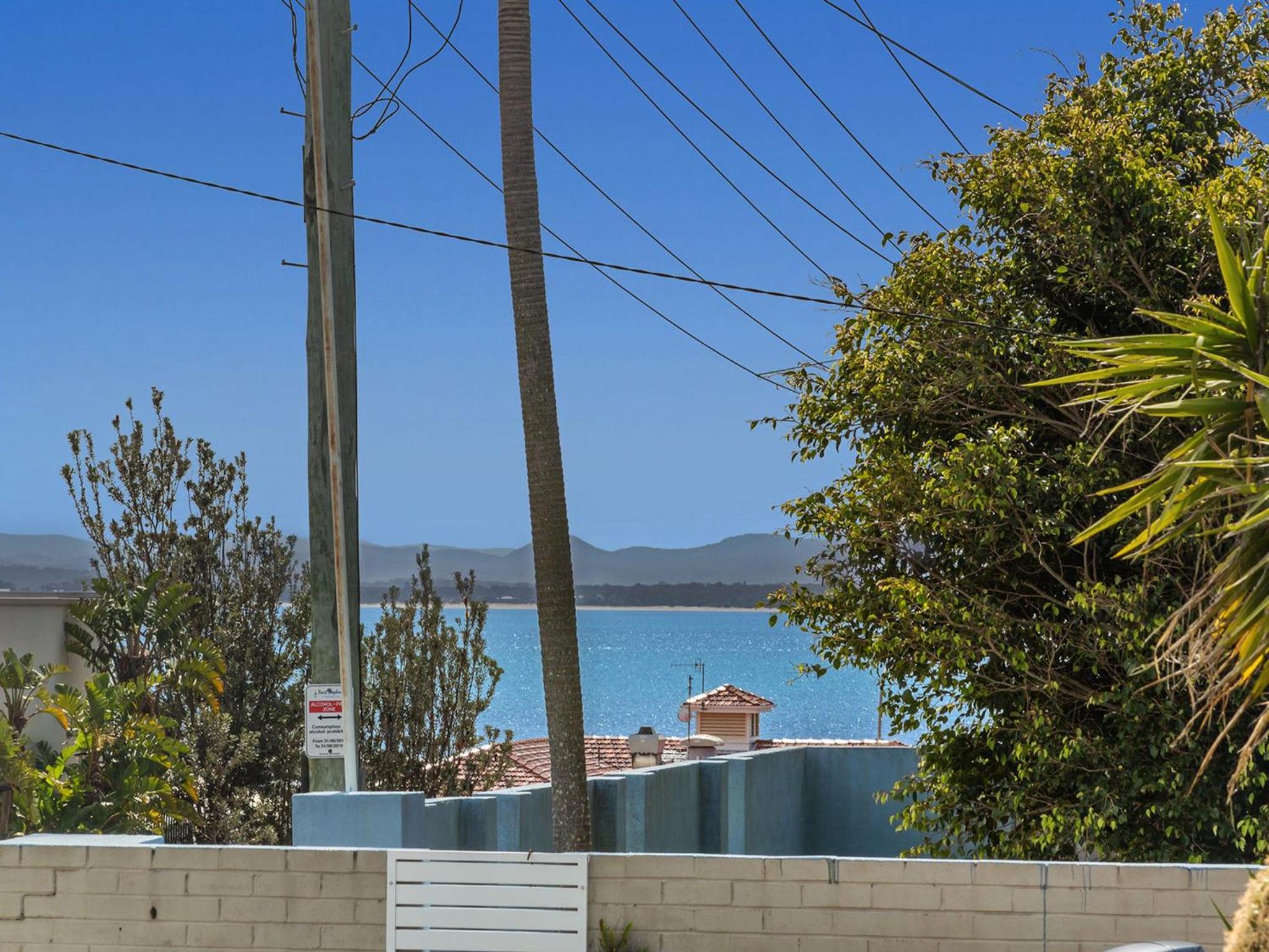 Oscars Pet Friendly Beach House 14 Tomaree Road